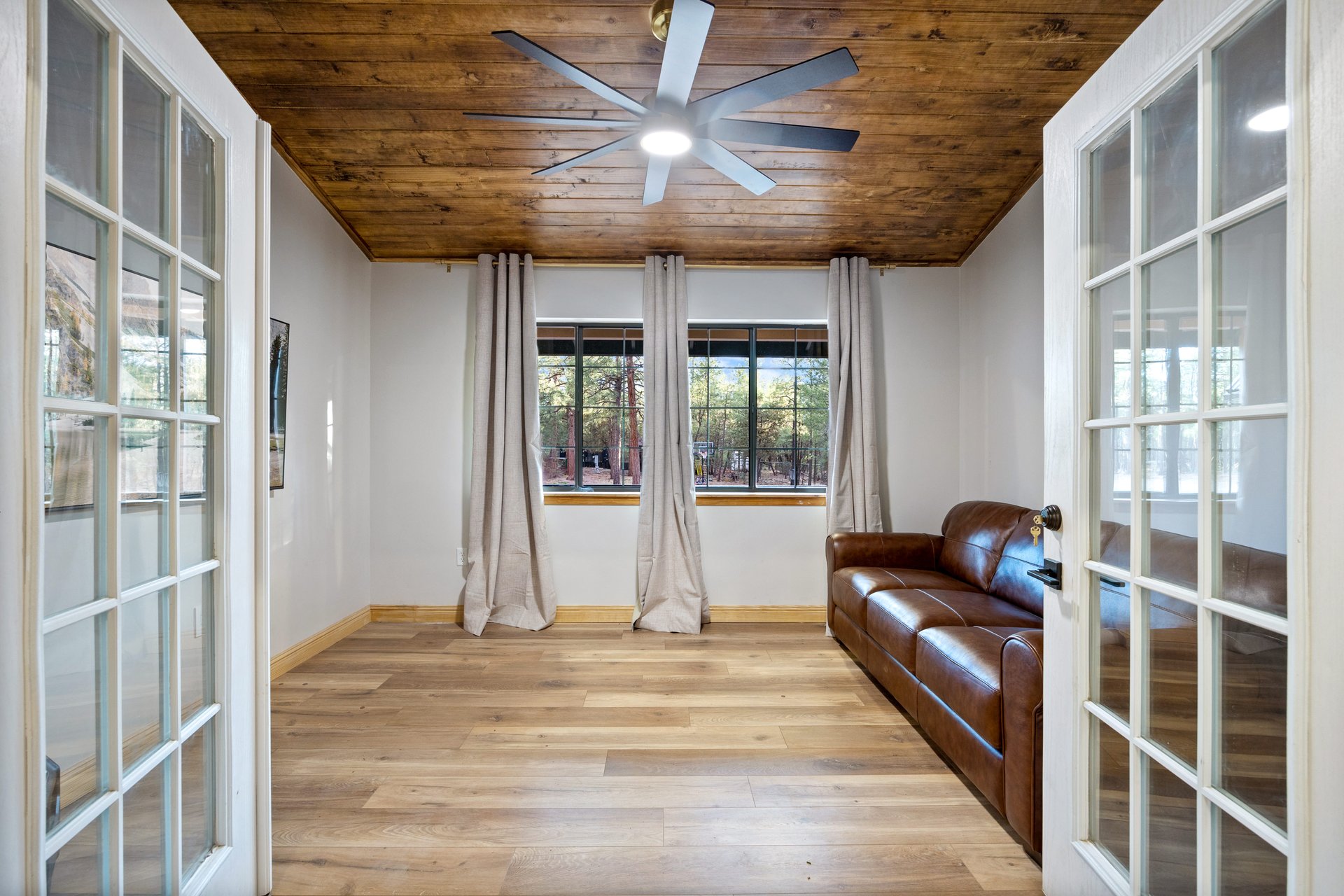 257 LONG Lane