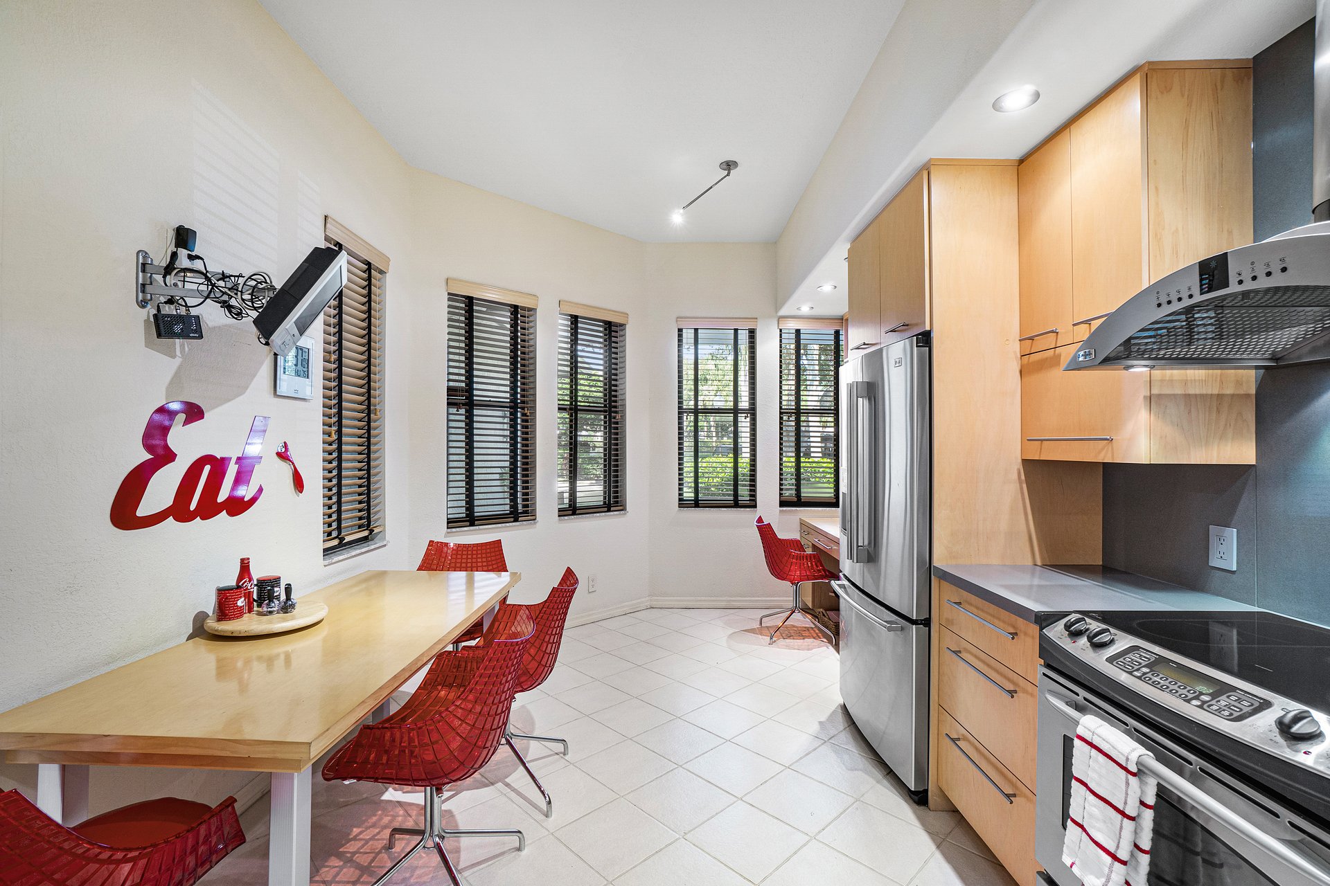 17652 Ashbourne Way Apt. D