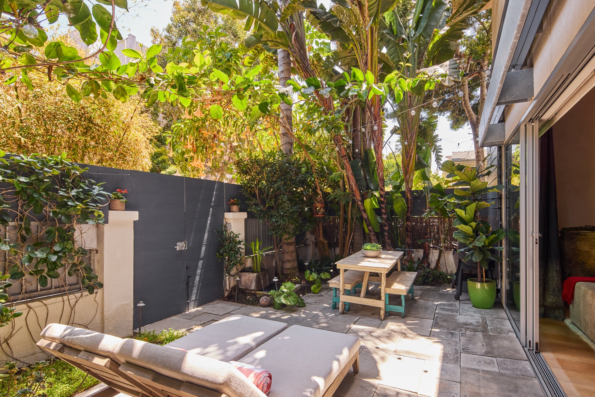 33 26th Ave