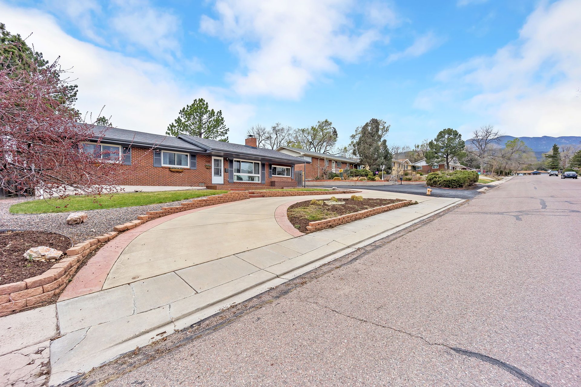 1013 Morning Star Drive