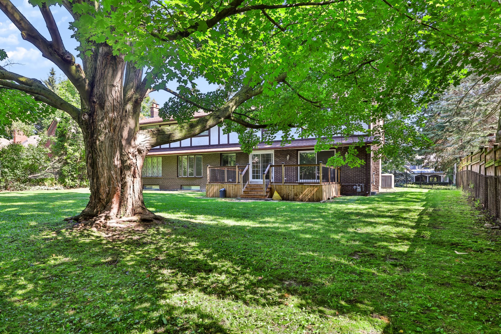 30 Birkbank Drive, Oakville