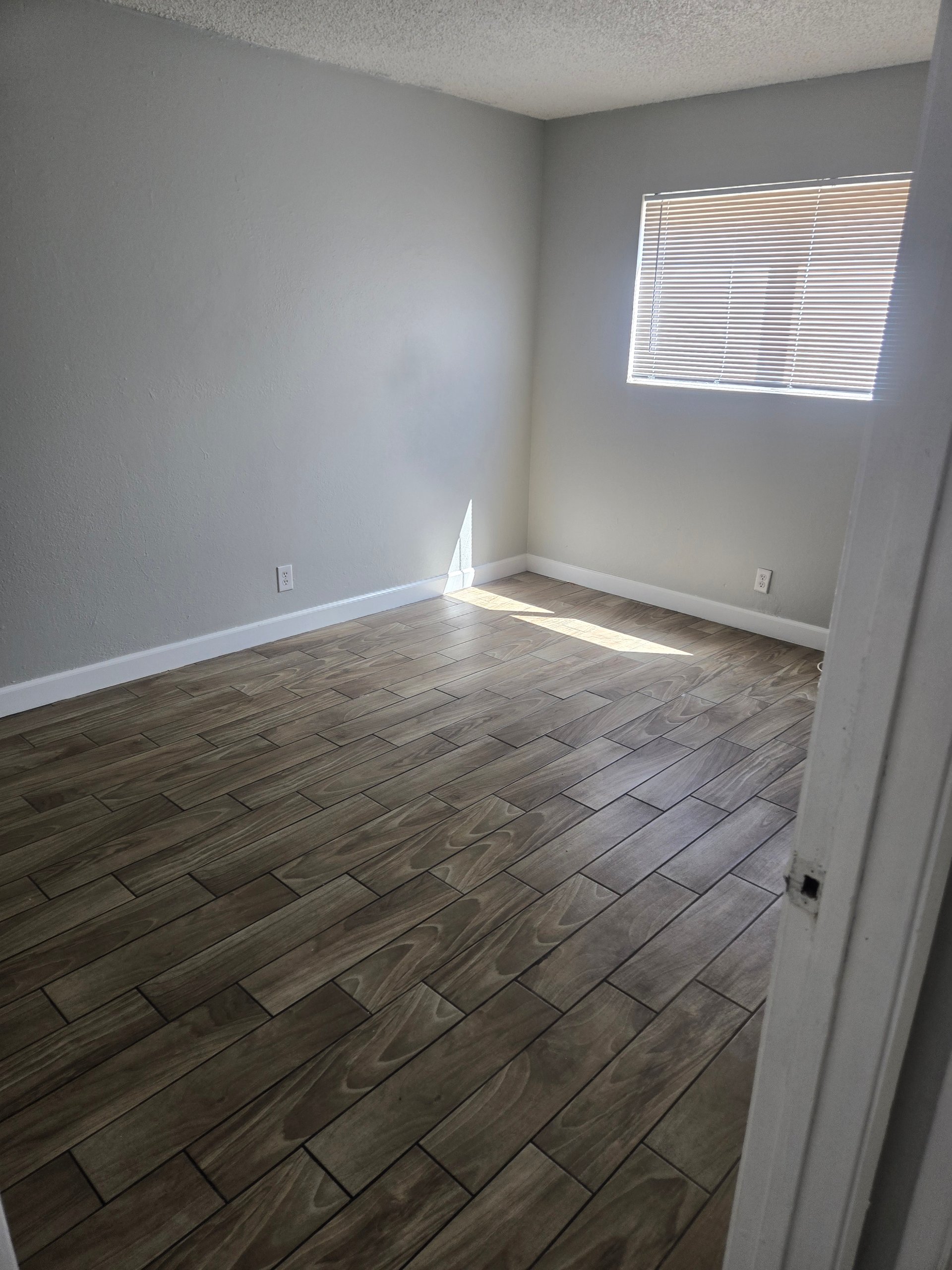 485 North Circle #2 Las Vegas, NV 89119
