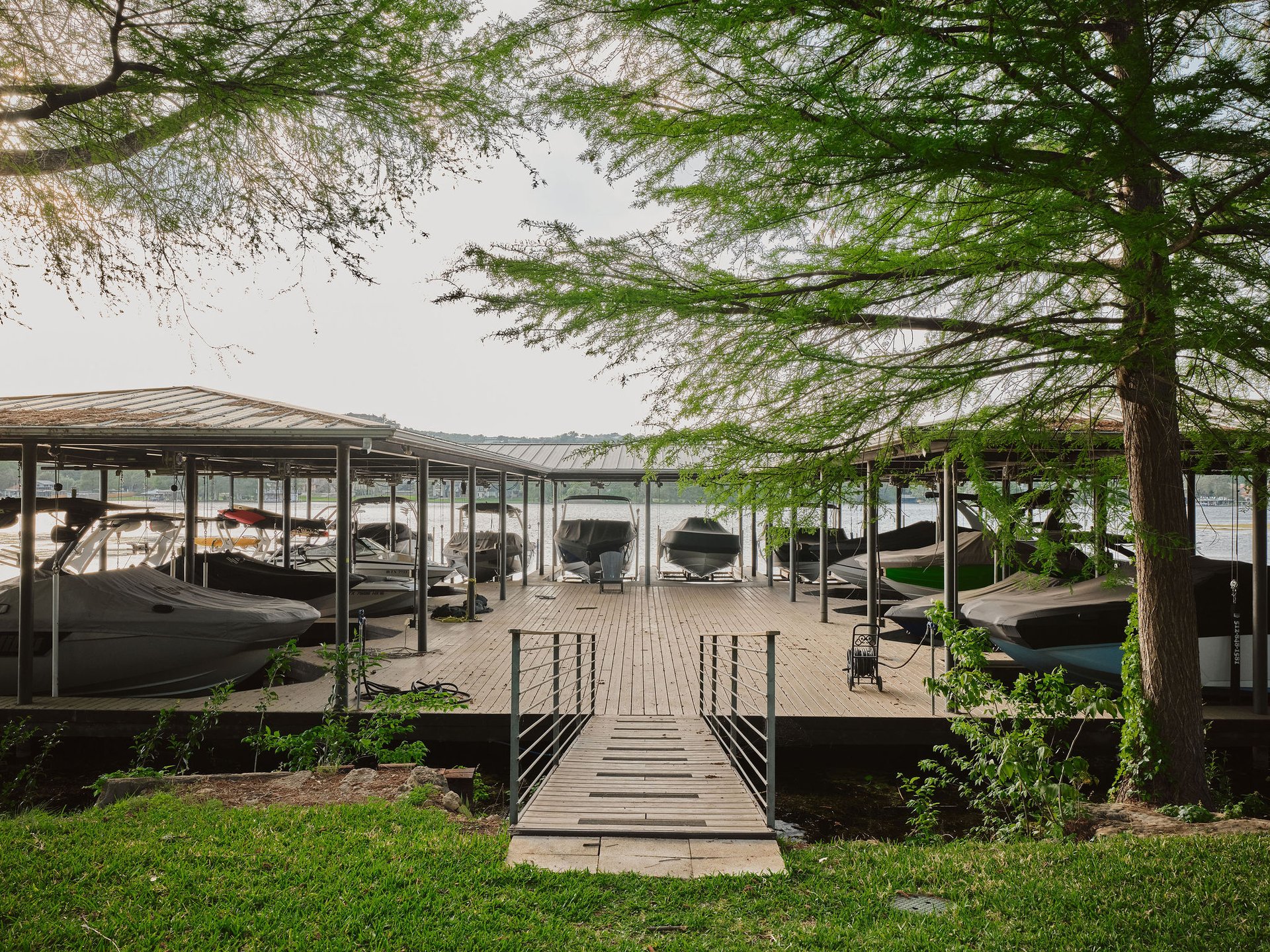 2703 Scenic Drive