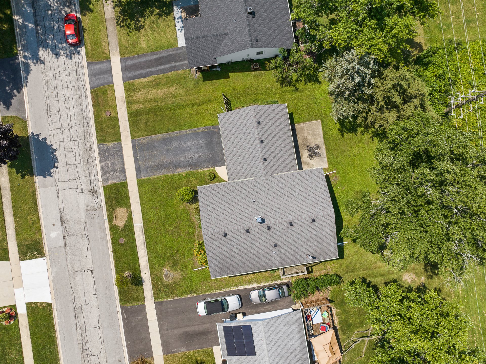 6308 MacArthur Dr, Woodridge