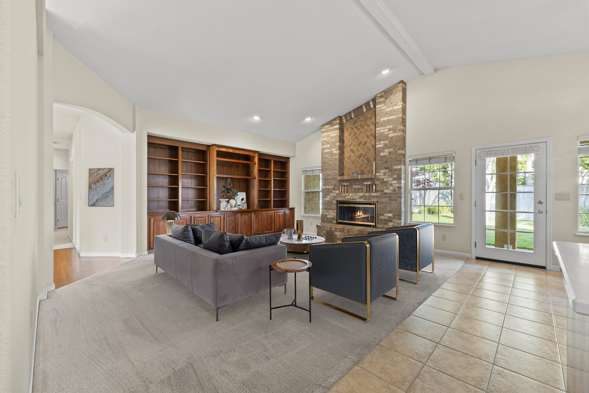 917 Corral Place