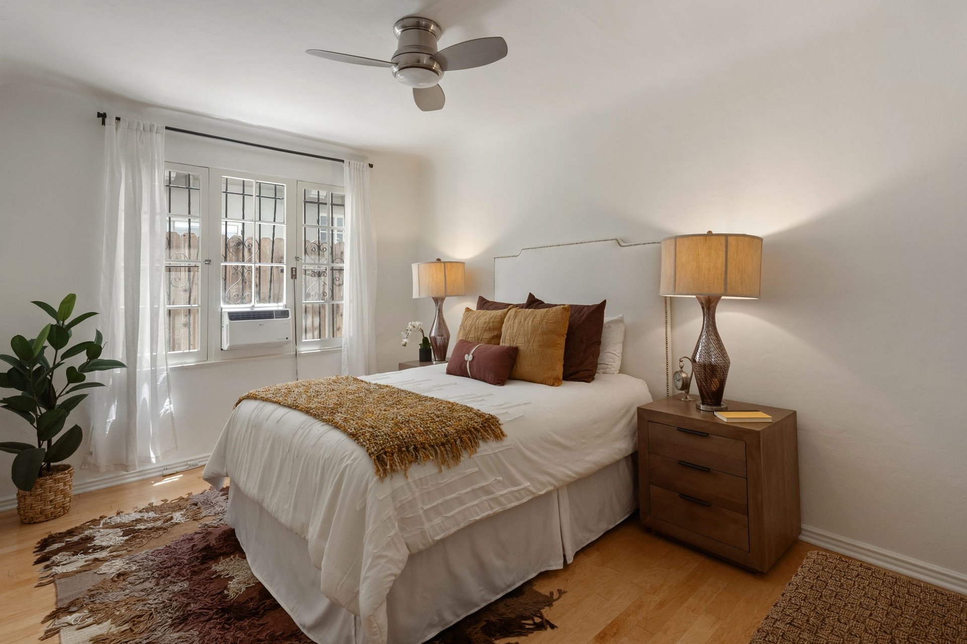 1345 N Hayworth Ave Unit: 2, West Hollywood 