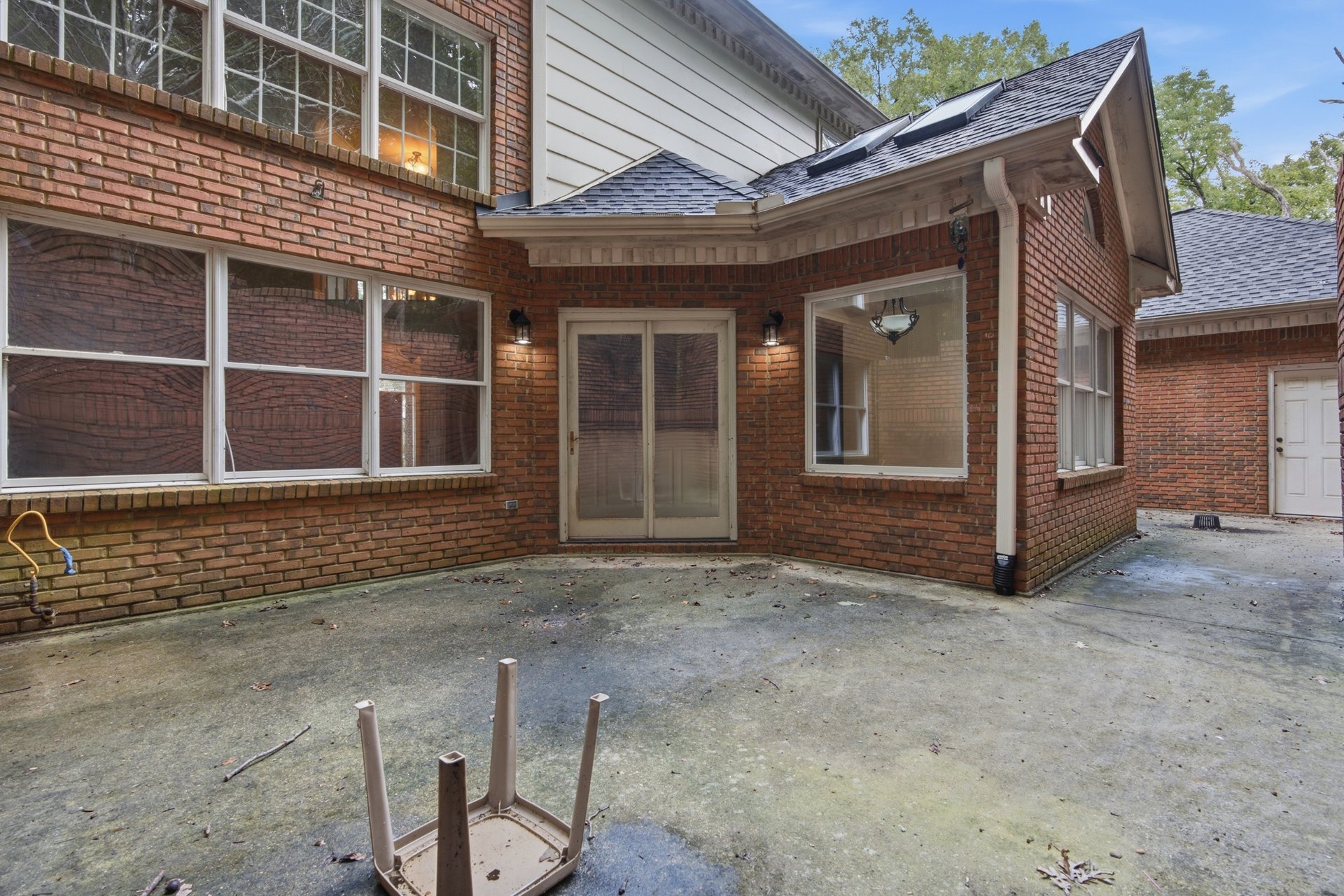 Where Luxury Meets the View on Monte Sano