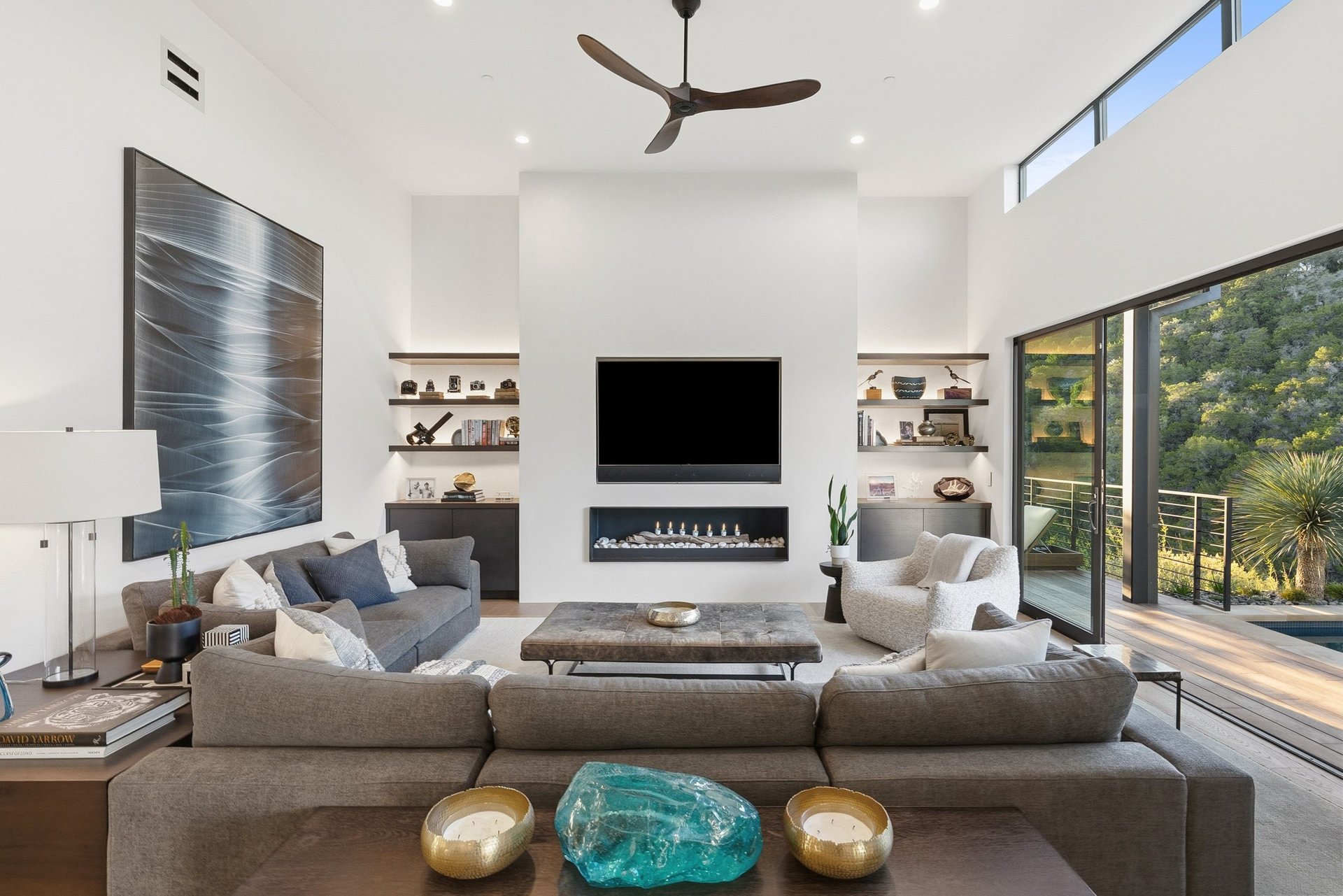West Lake Hills Modern Sanctuary
