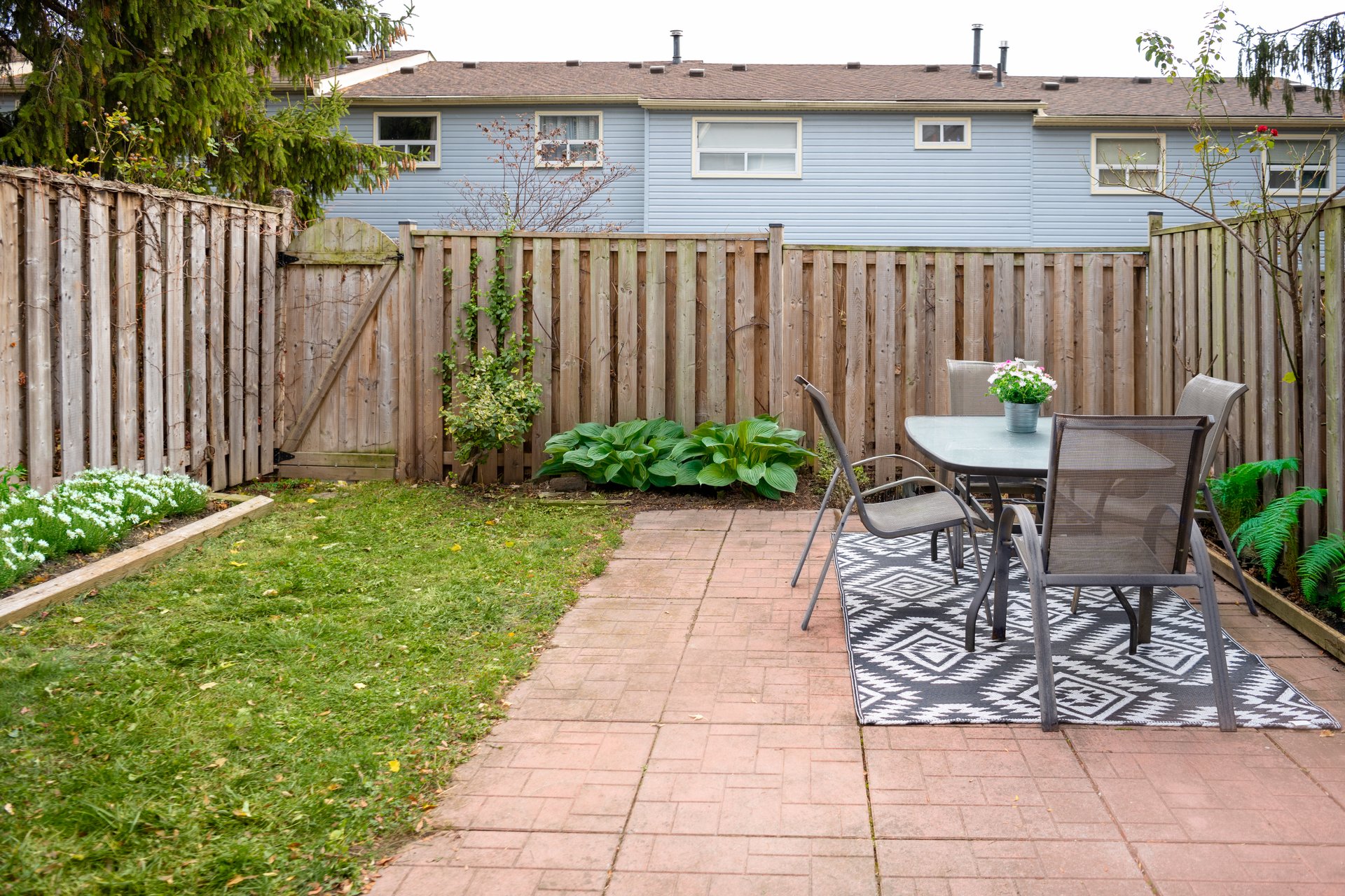 83-1055 Shawnmarr Road, Mississauga