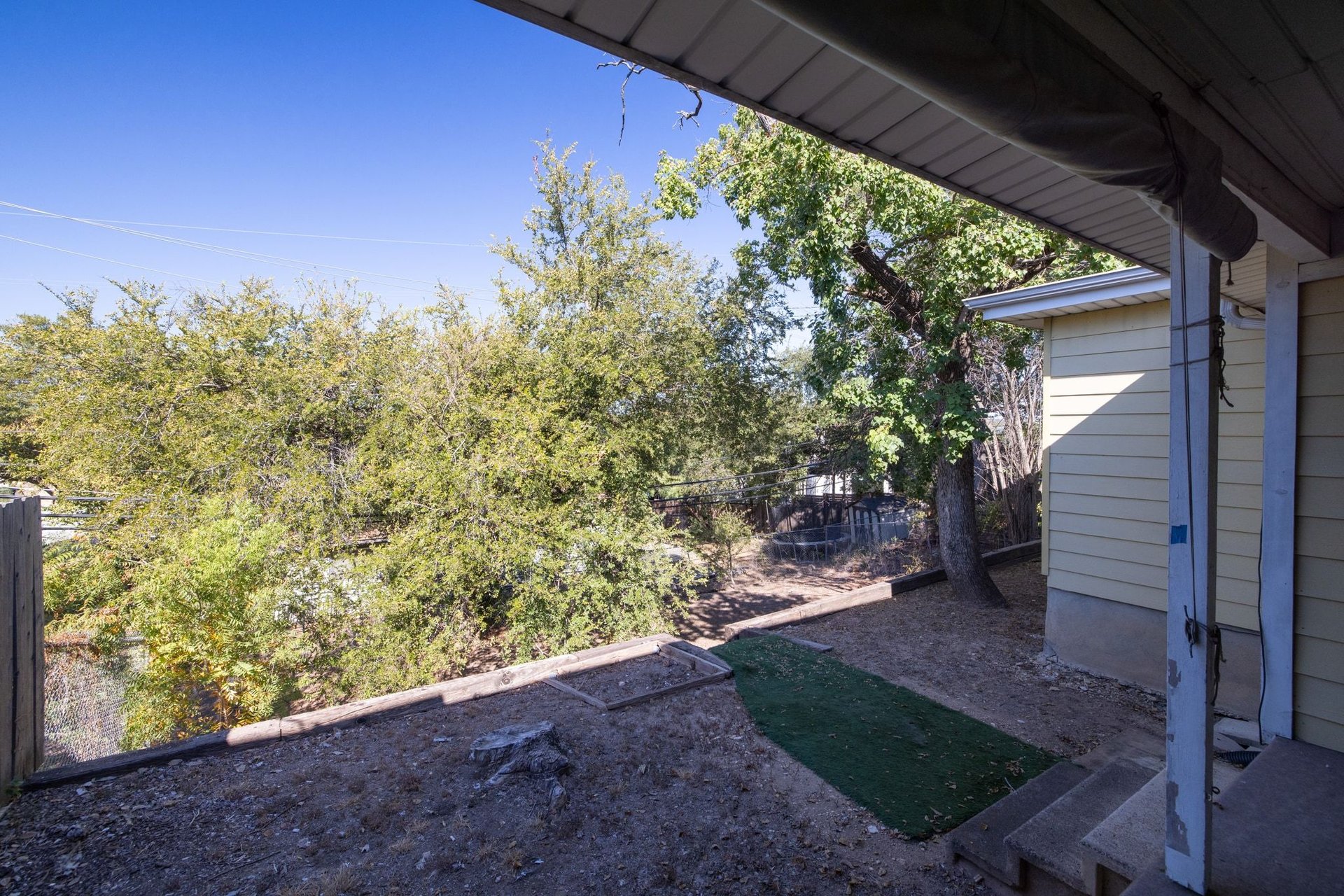 2326 Hartford Road 