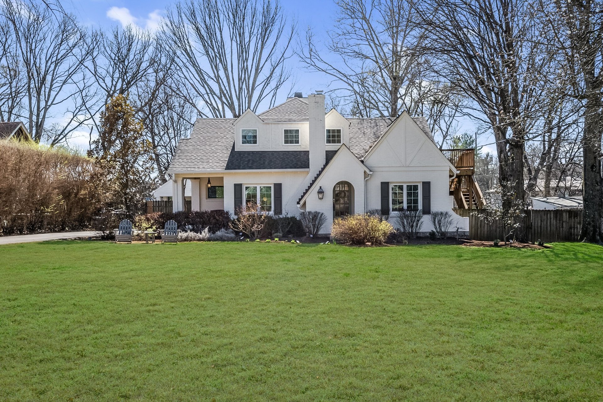 907 Clayton Ave