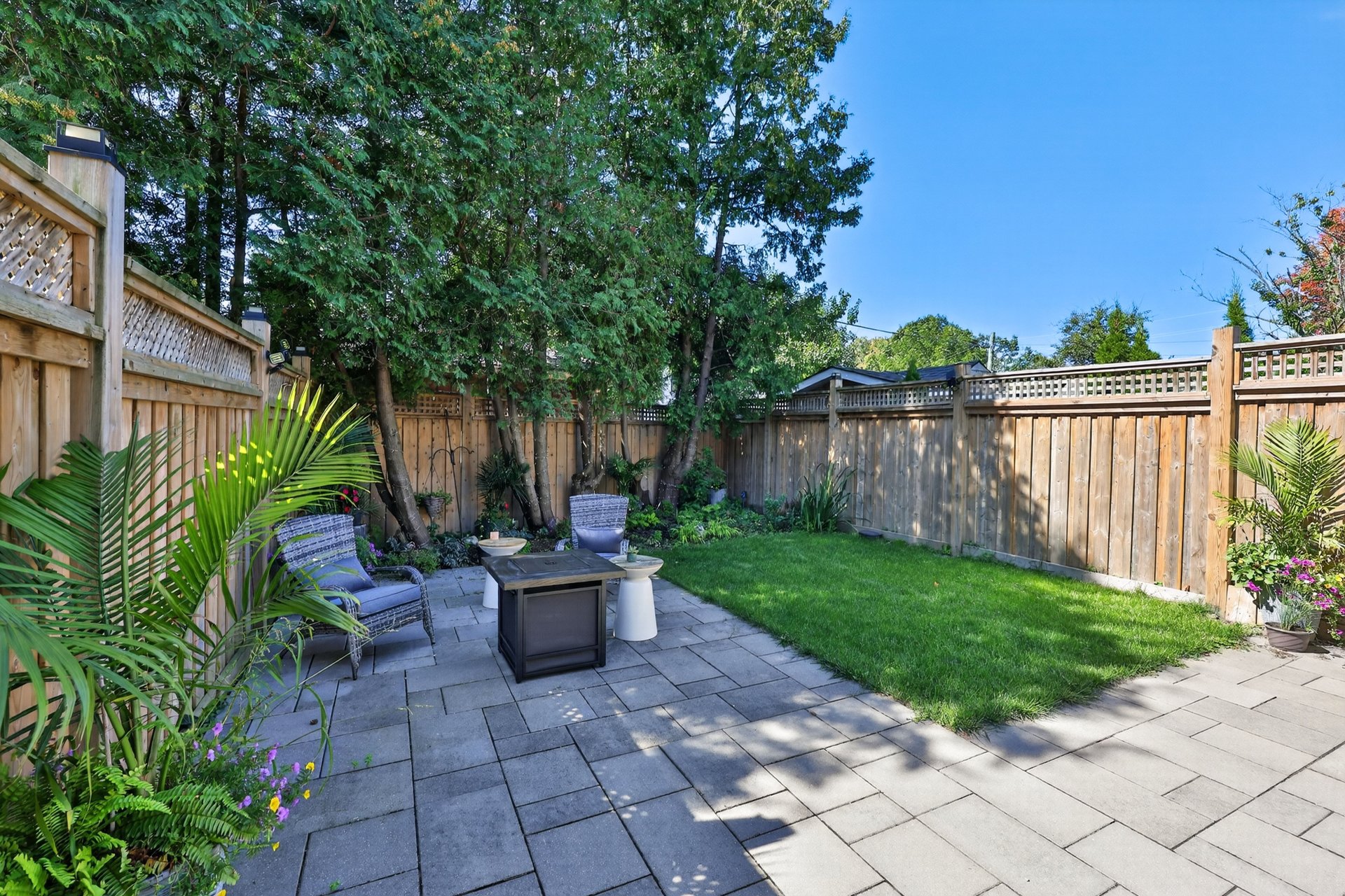 36B Pine Ave N