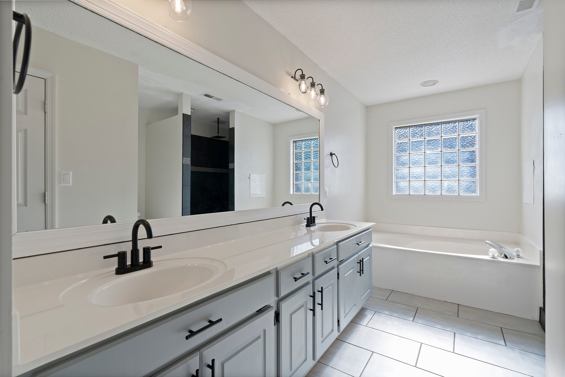 Charming 3-Bedroom Brick Rancher in Monrovia School District