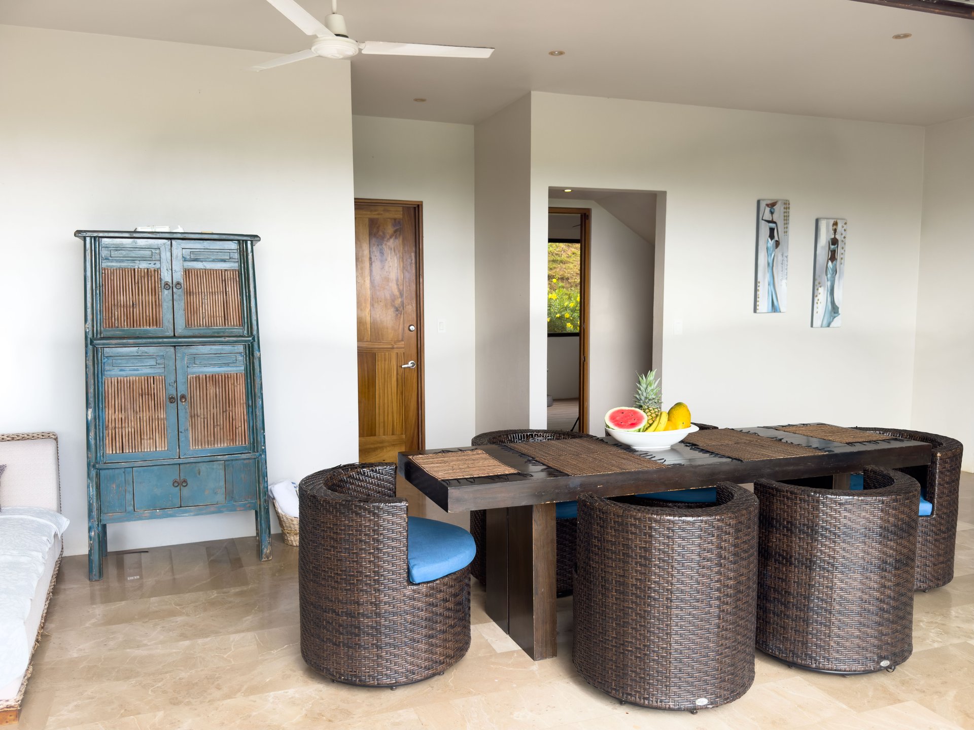 Stylish 4 bedroom home in the popular Dominicalito community, 7 minutes to the beach