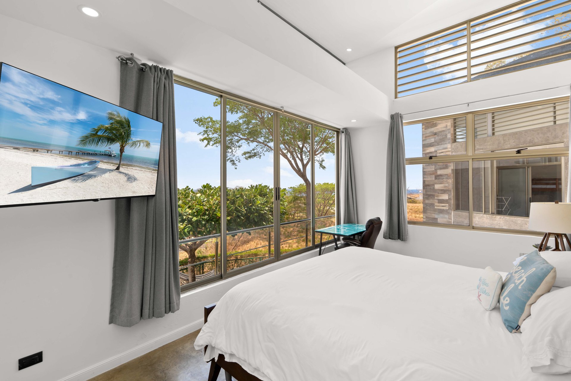 Casa Hijau | Modern Ocean-View Surf Home in Marbella