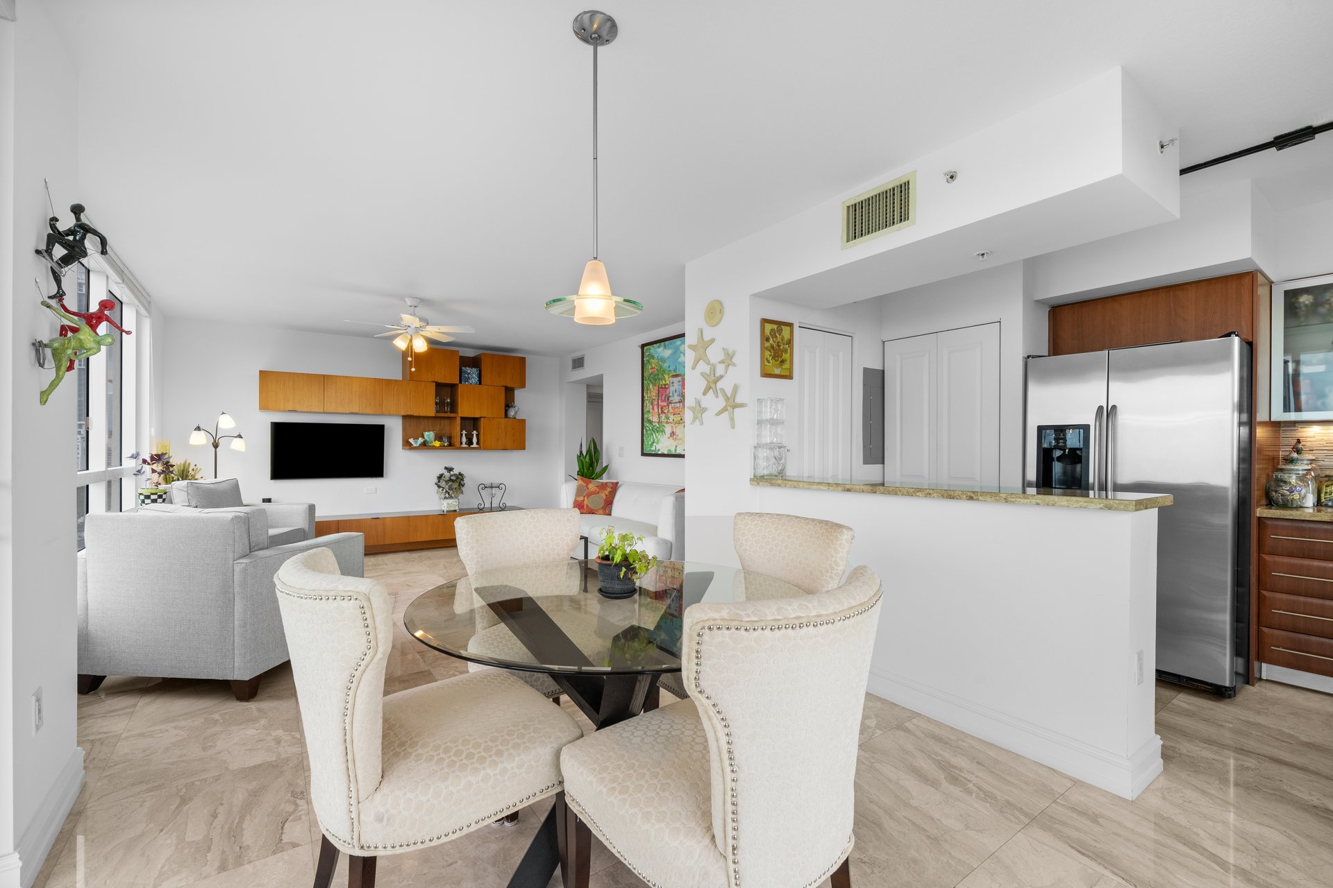 The Symphony Residence 1013N