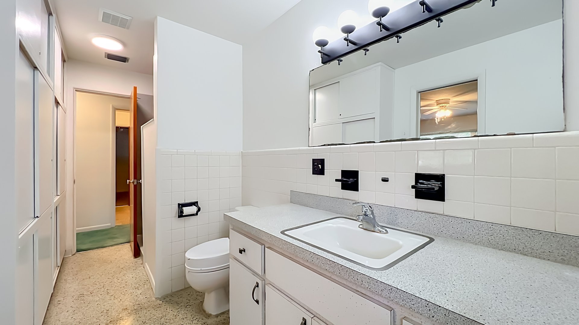 Colonialtown 3-Bedroom 1.5-Bathroom Home with Terrazo Floors