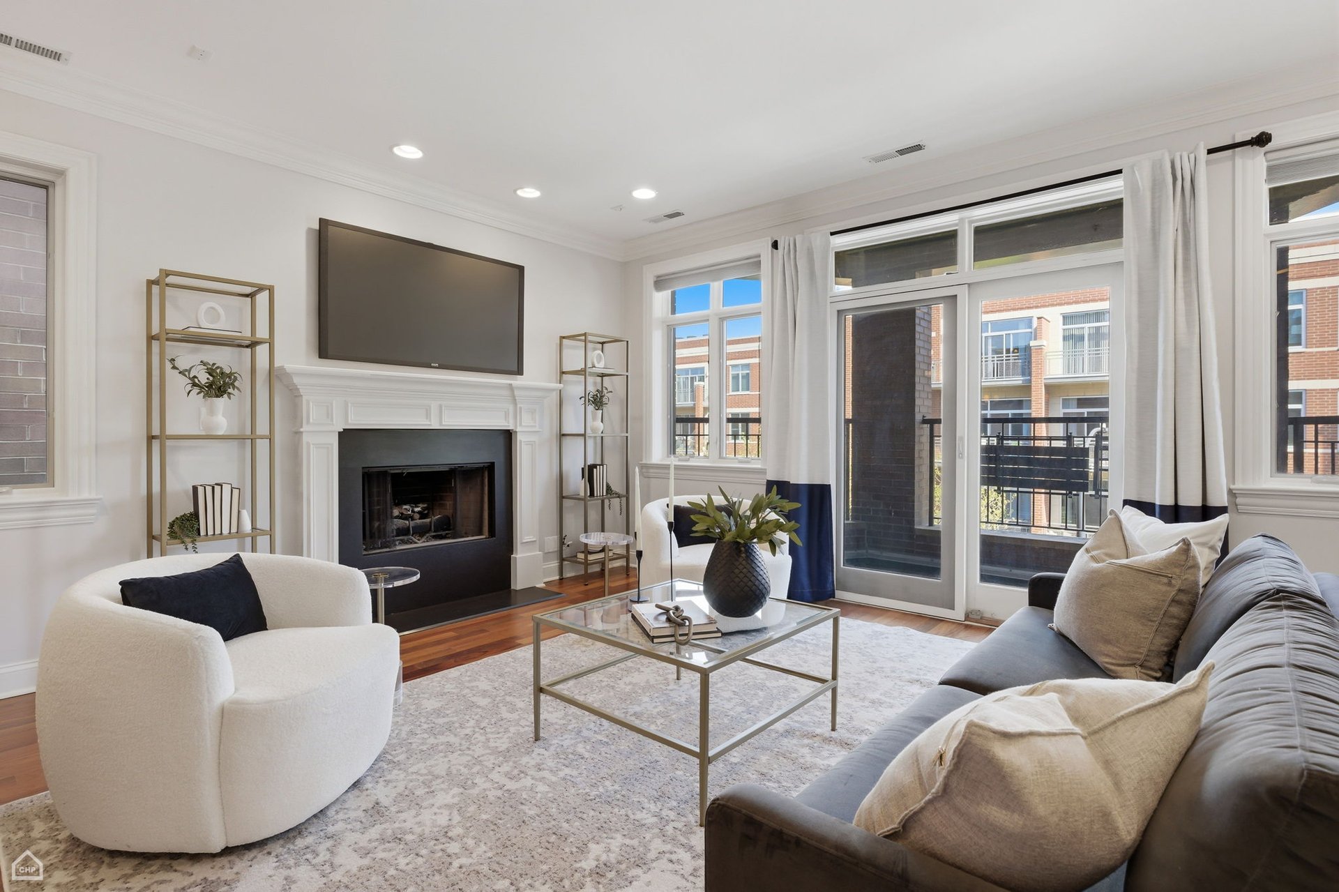 1047 W Monroe Street Unit 3
