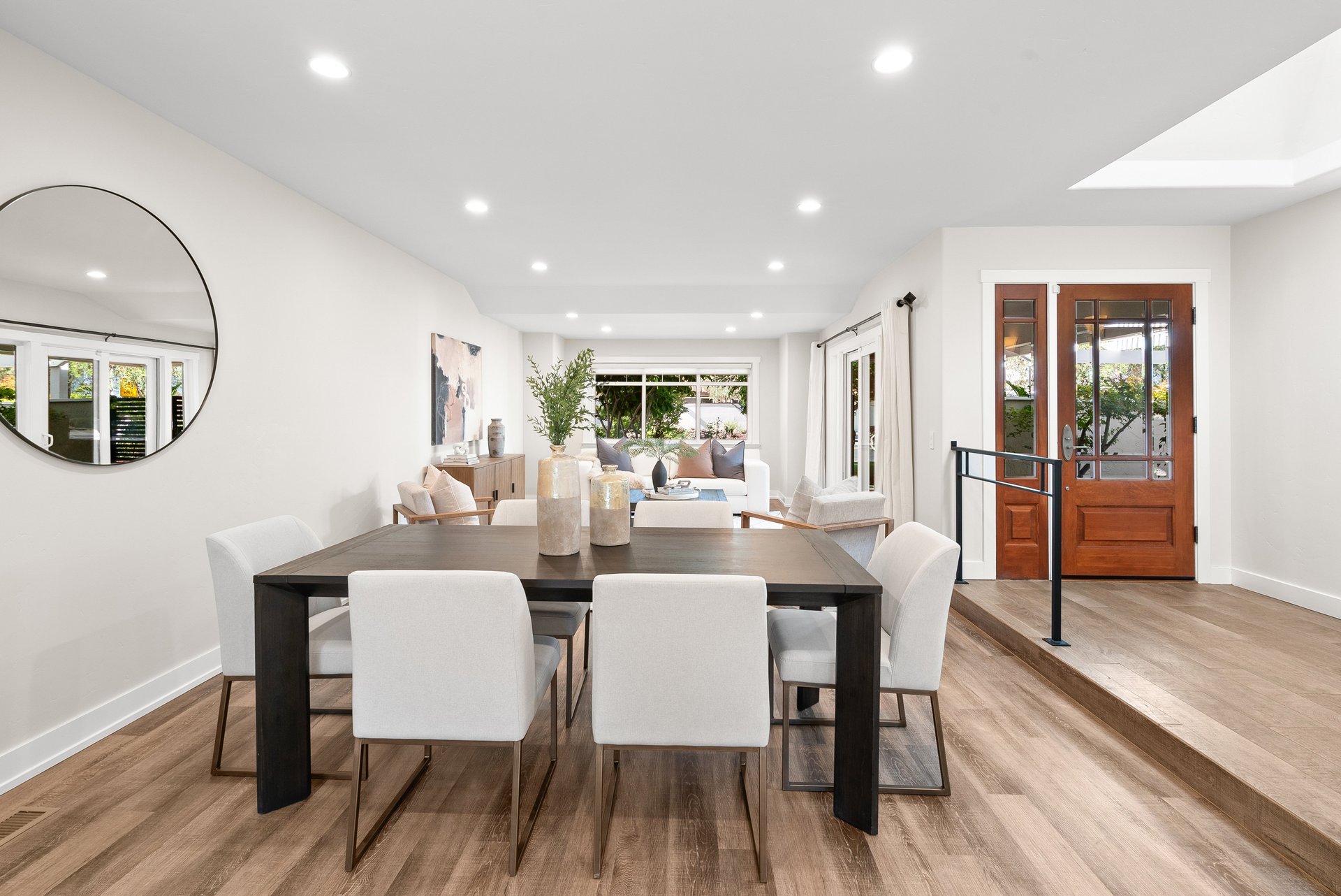 247 Marchmont Dr