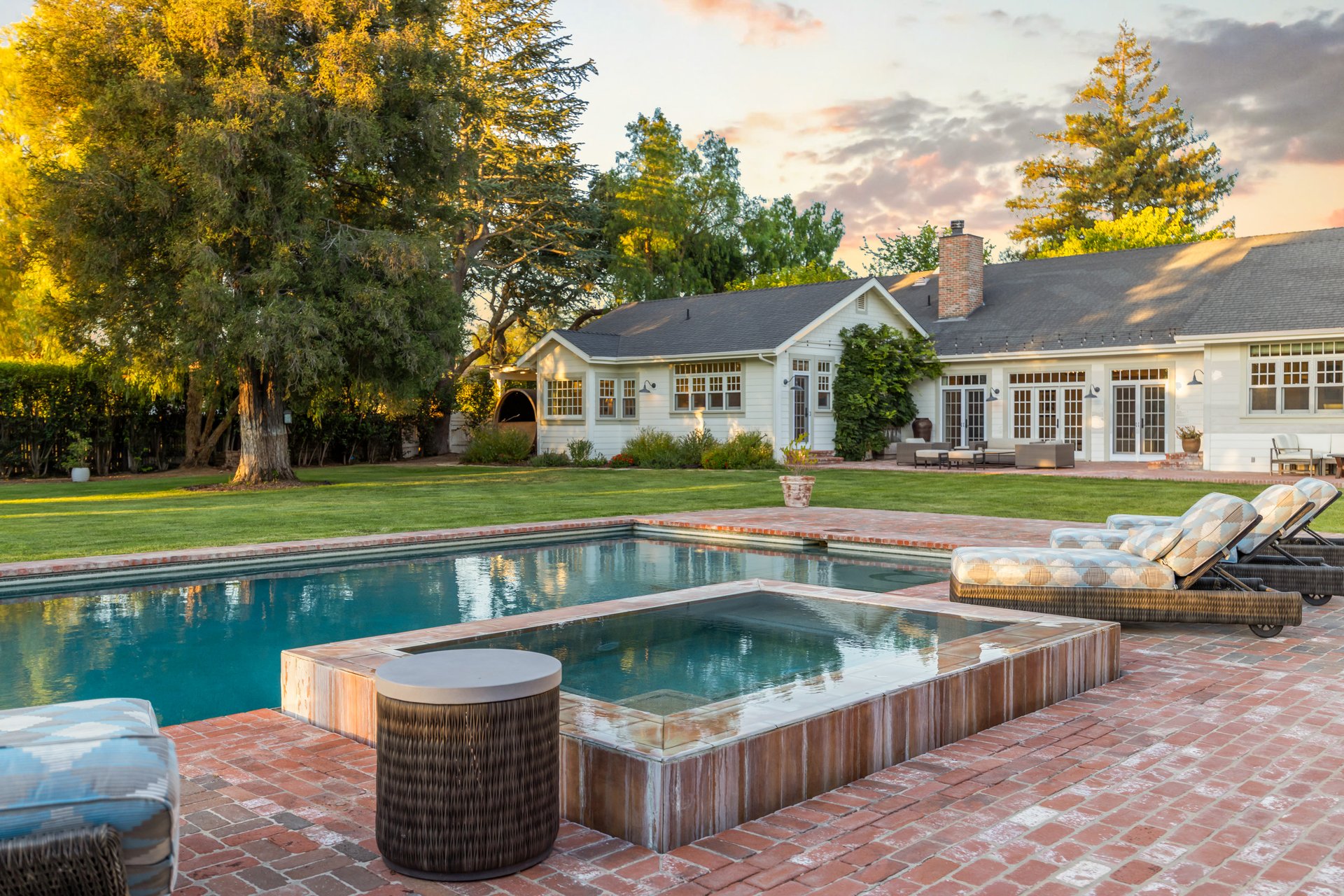 1283 Highland