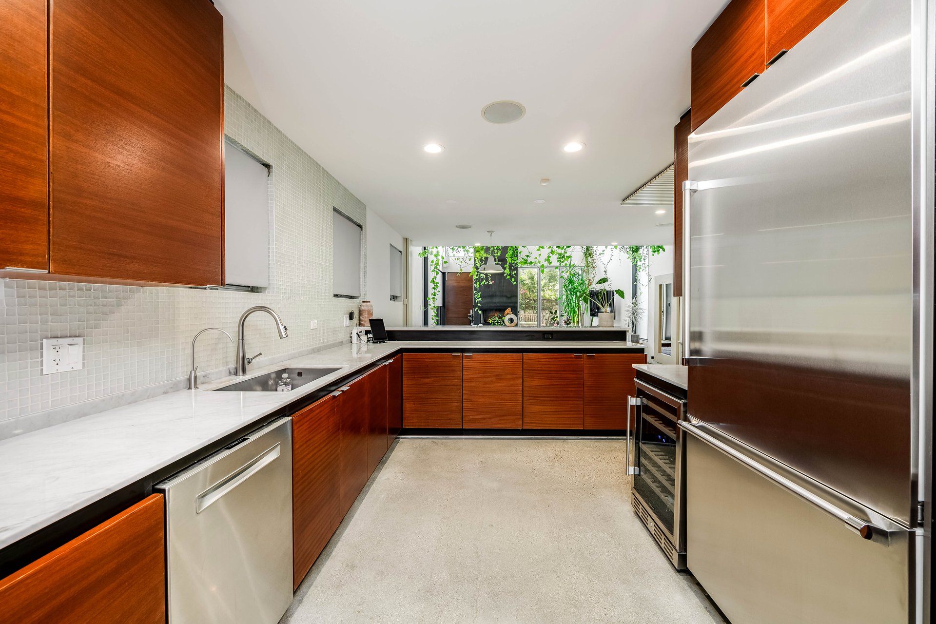 417 Venice Way