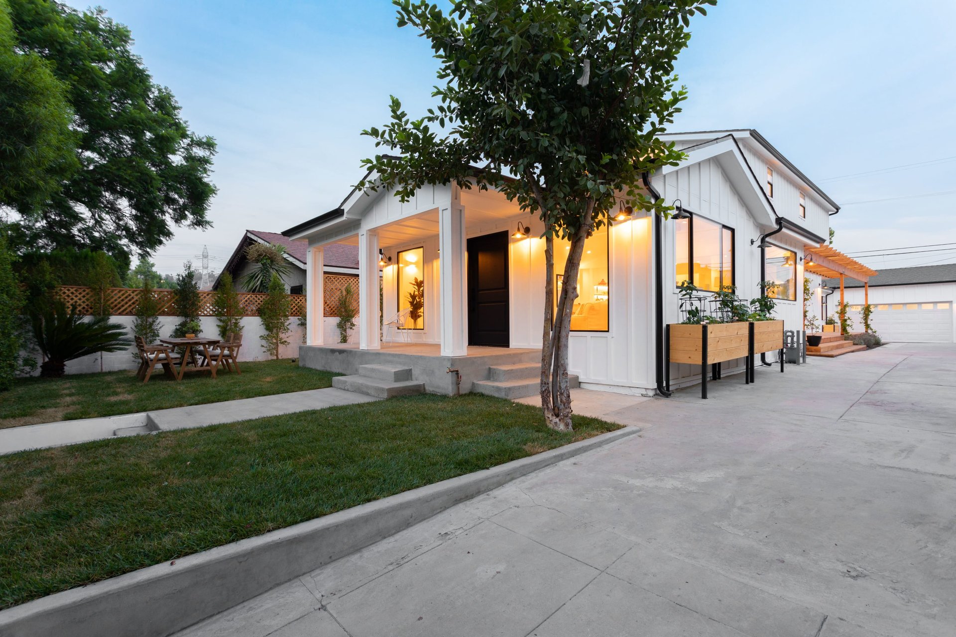 A modern farmhouse compound  in creative Frogtown