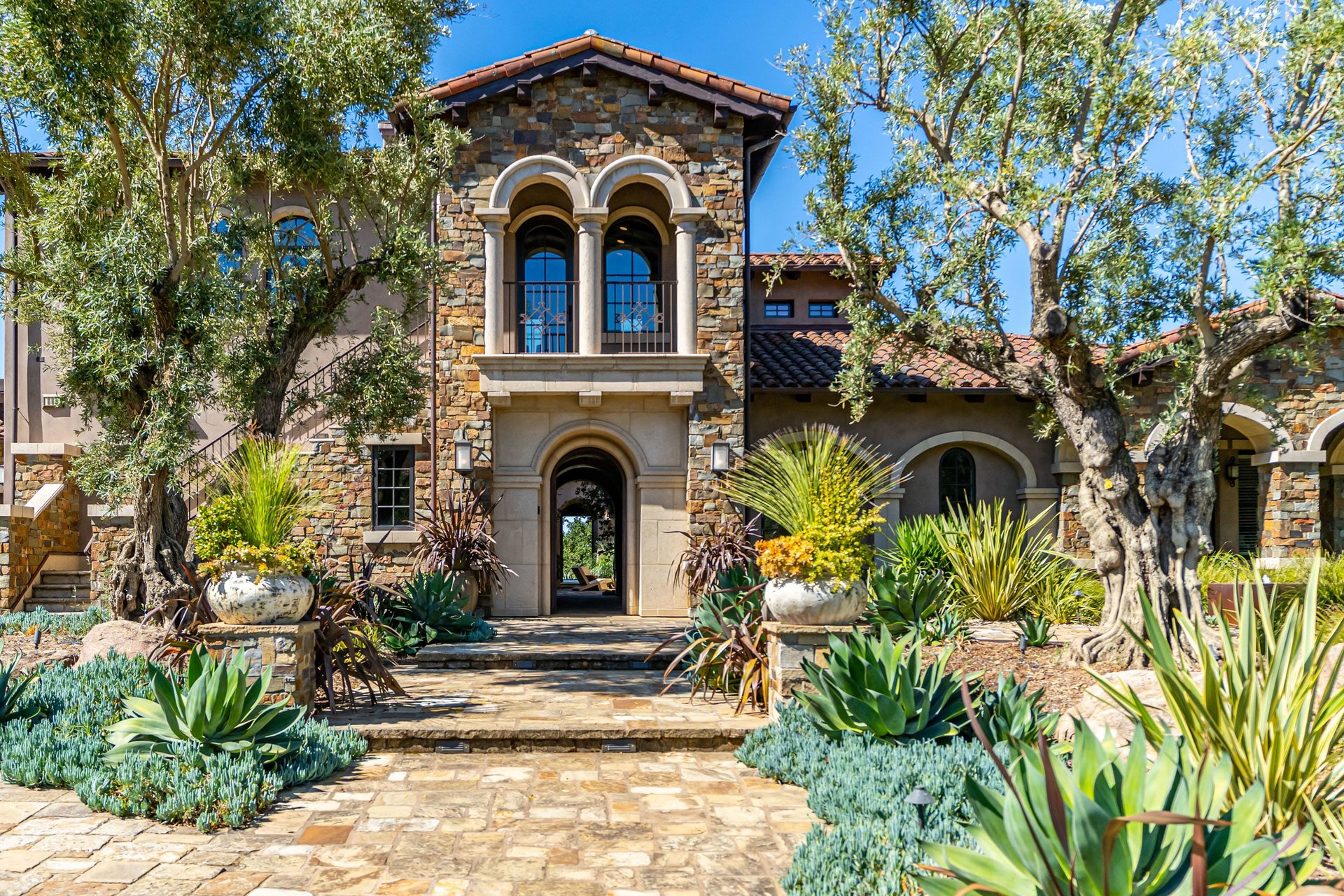 Modern Tuscan Farmhouse