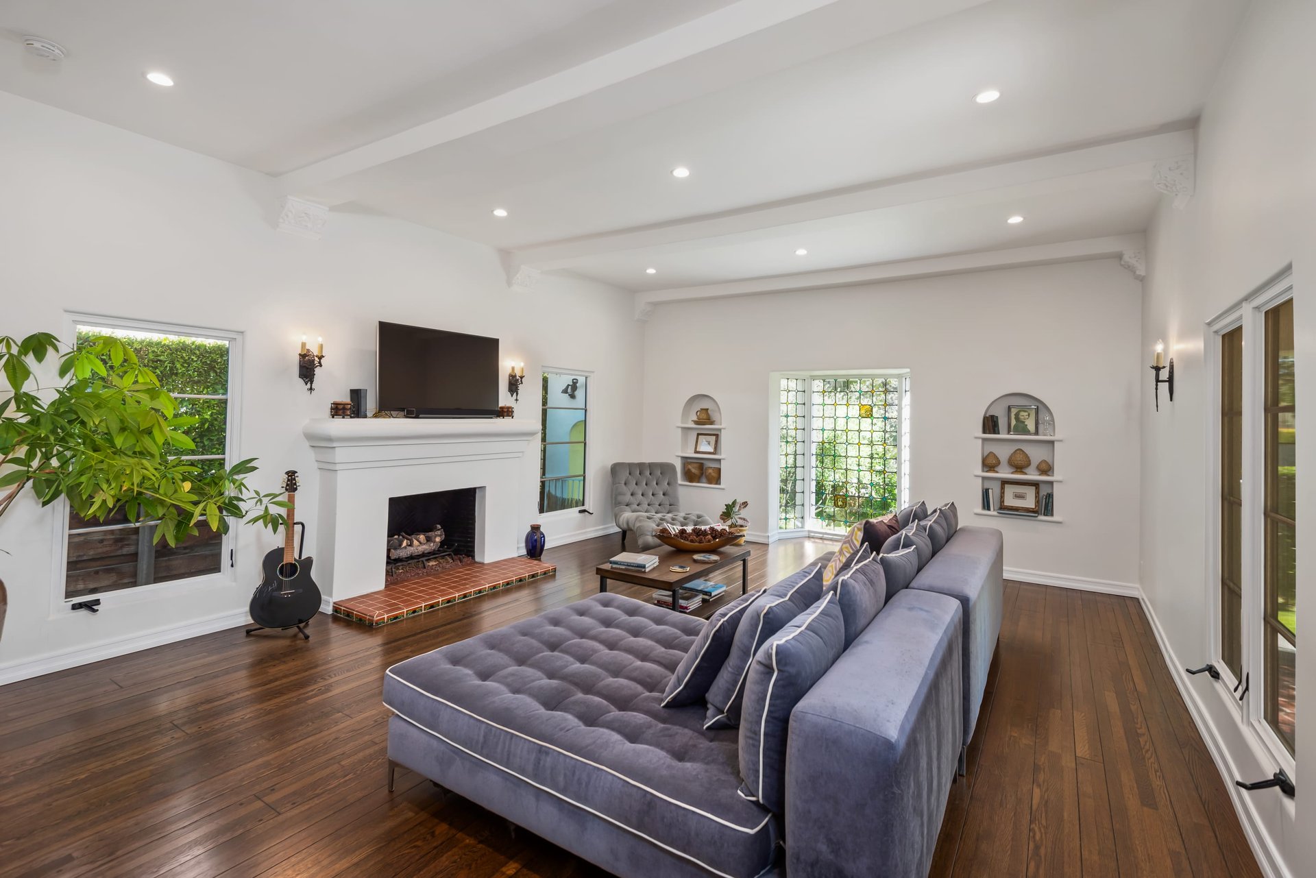 6212 Maryland Dr