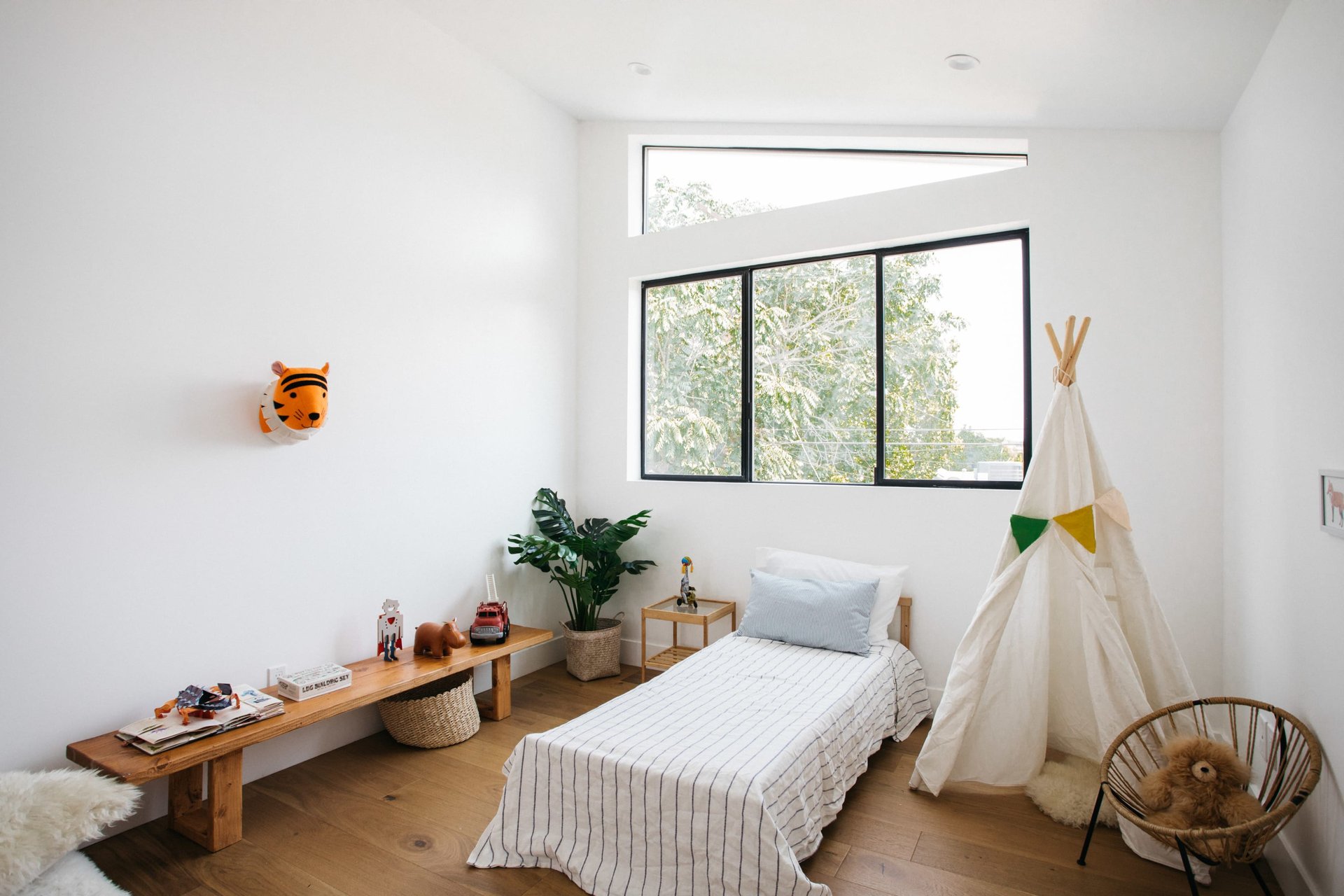 A modern farmhouse compound  in creative Frogtown