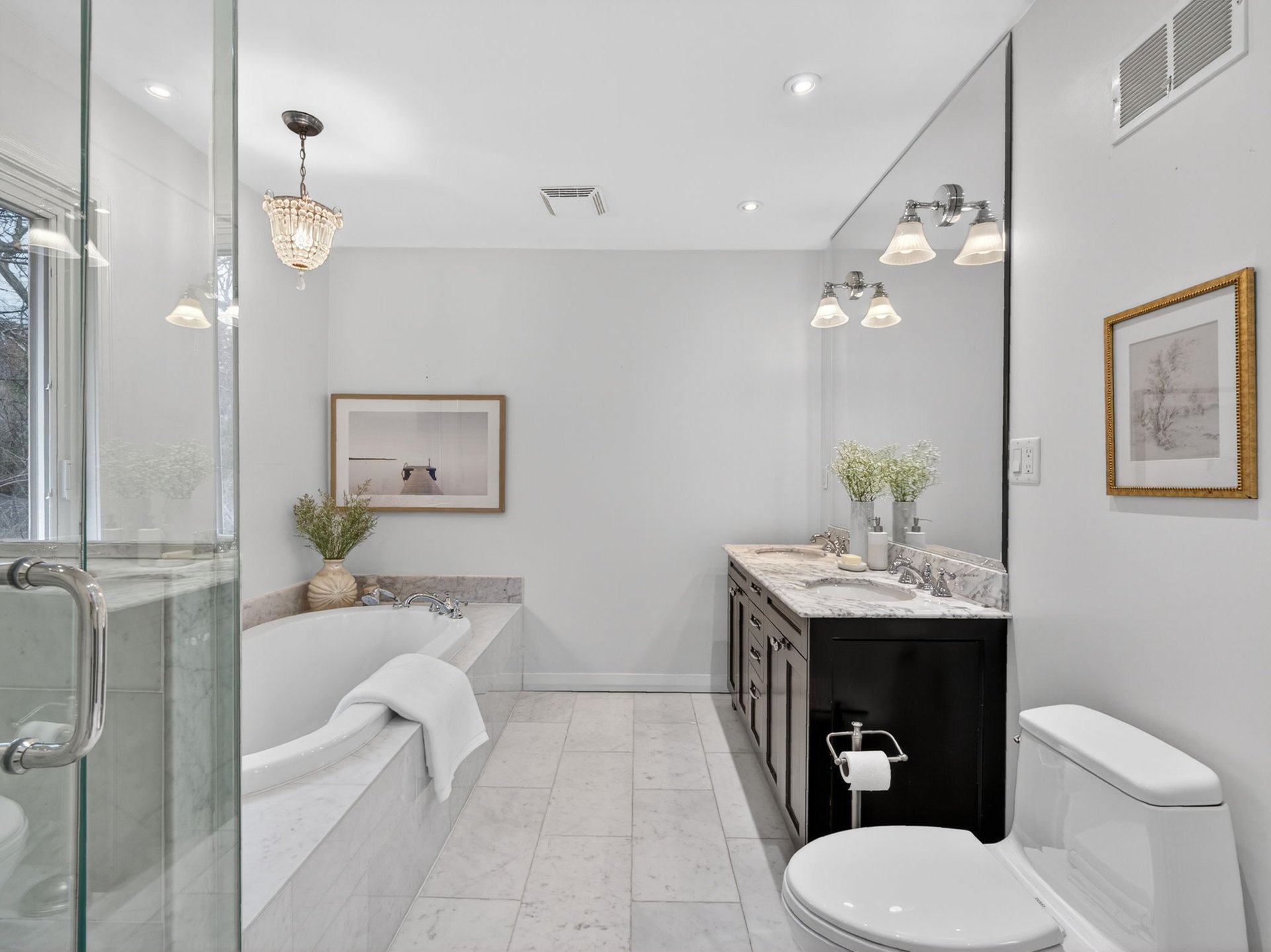  SOLD: Prestigious Forest Hill 