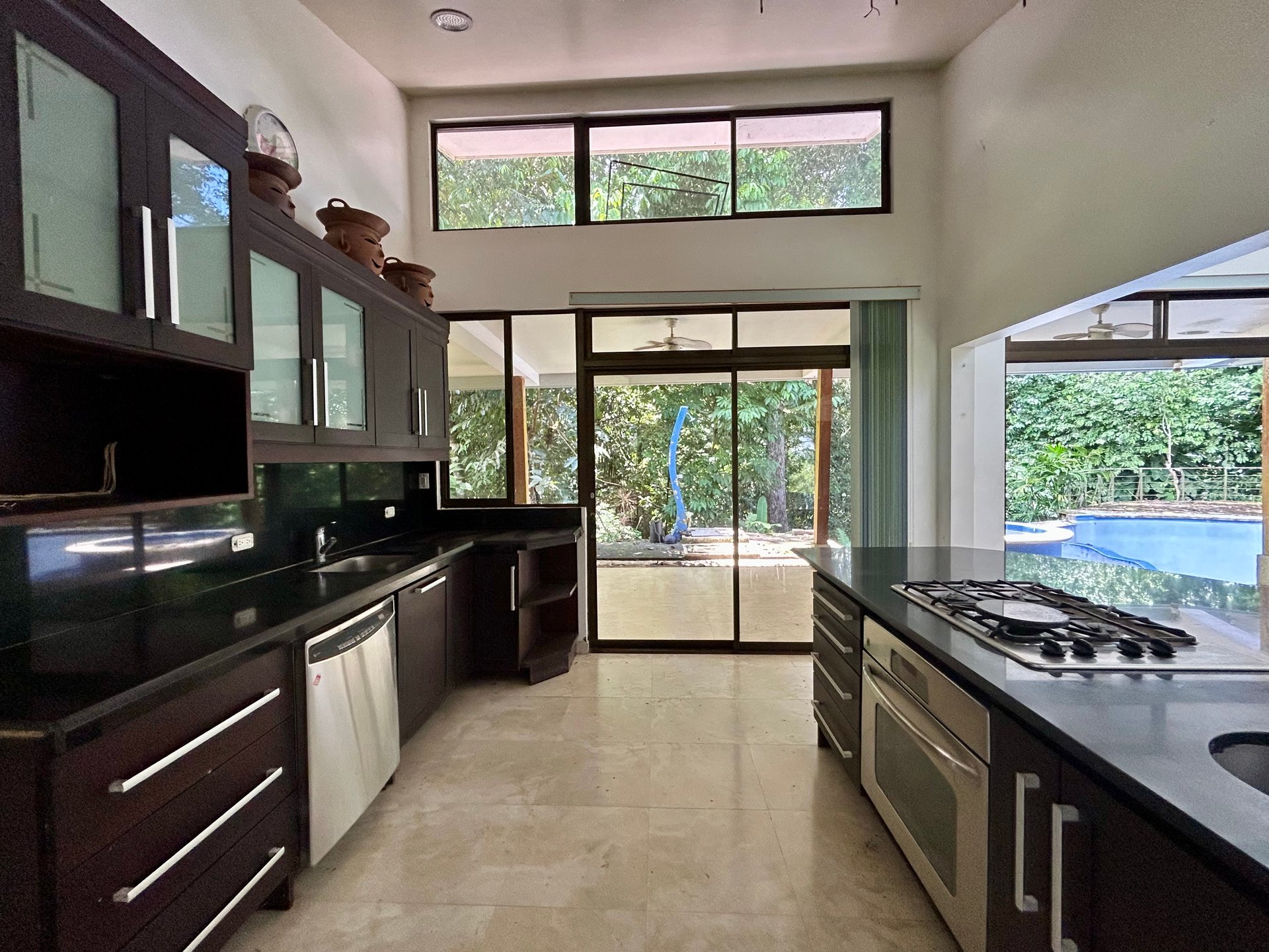 Fixer-Upper Home with an studio Office in Palmar Norte on a 7.58 Acres Property