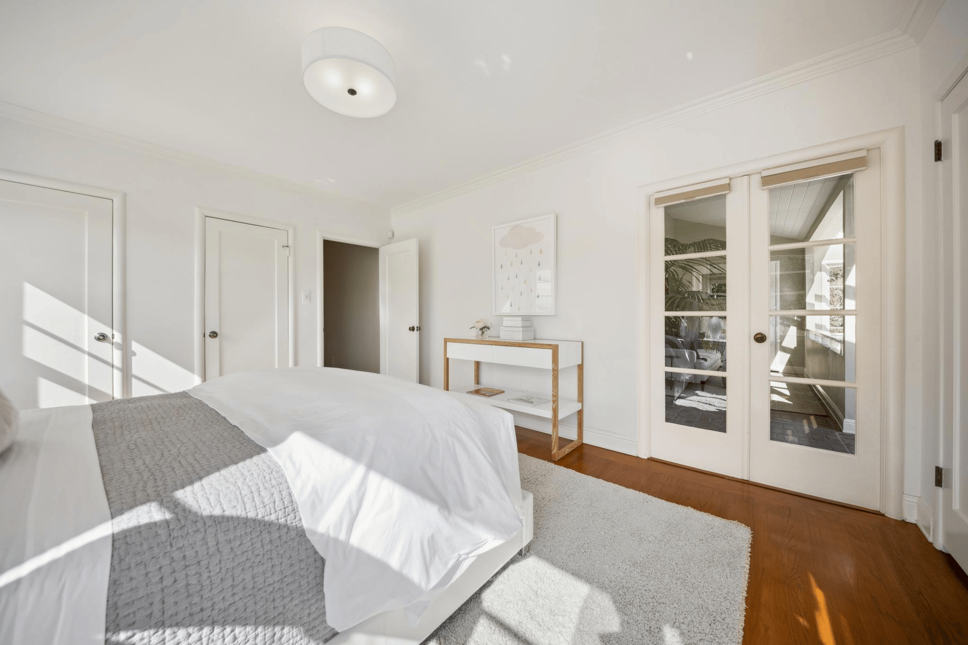 215 Julia Ave