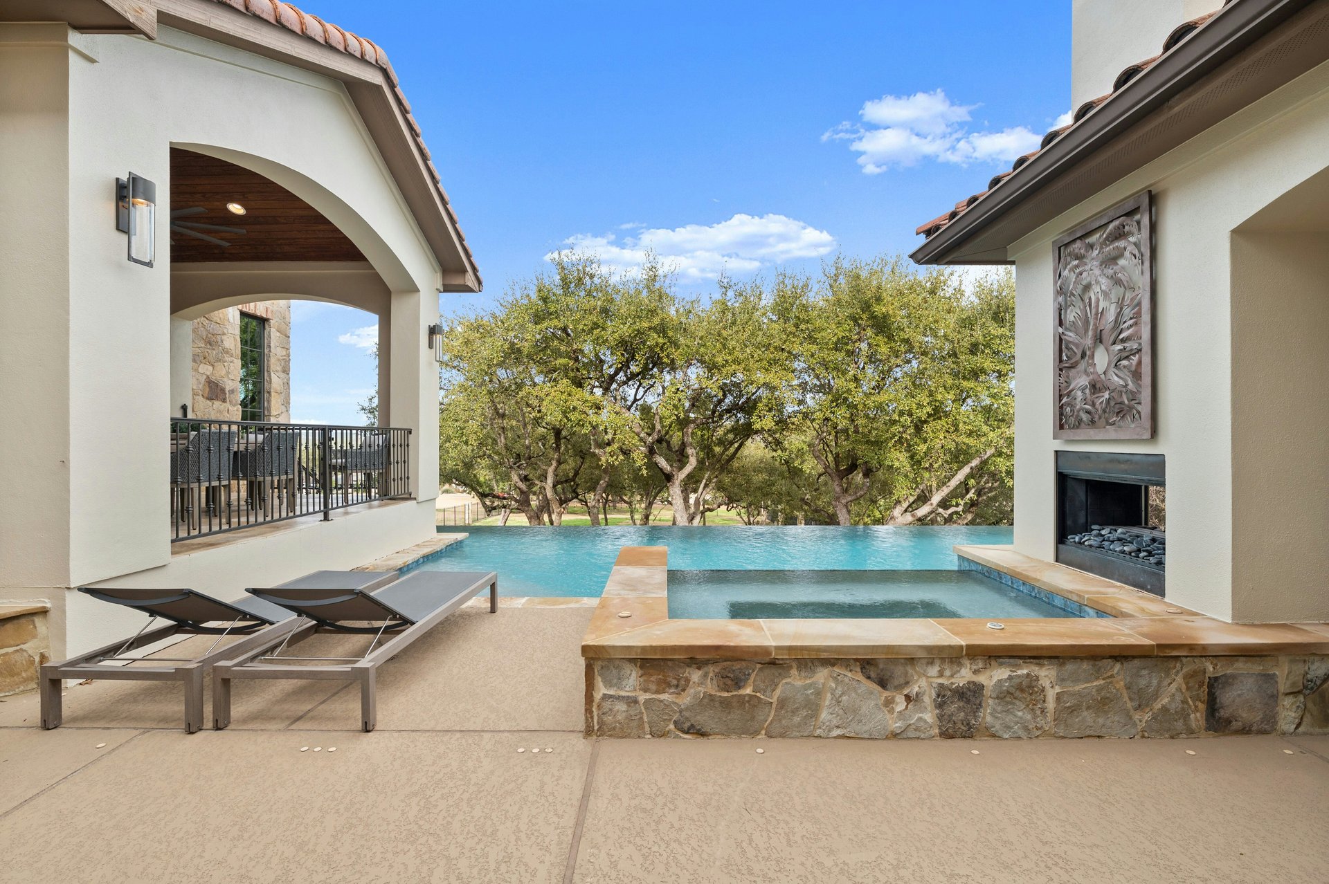 10213 Amwell Cove