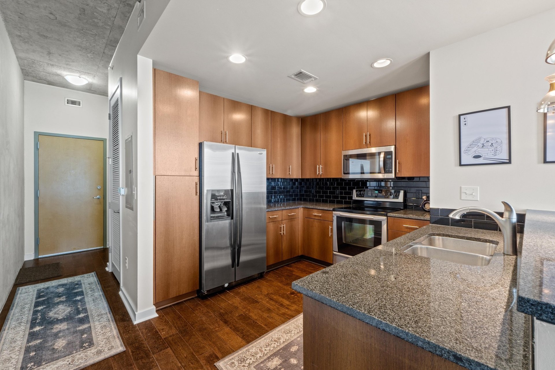 360 Nueces St. #2808  
