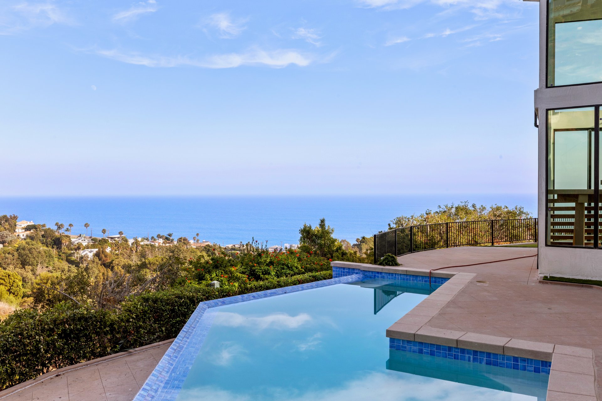 Luxurious Architectural Estate