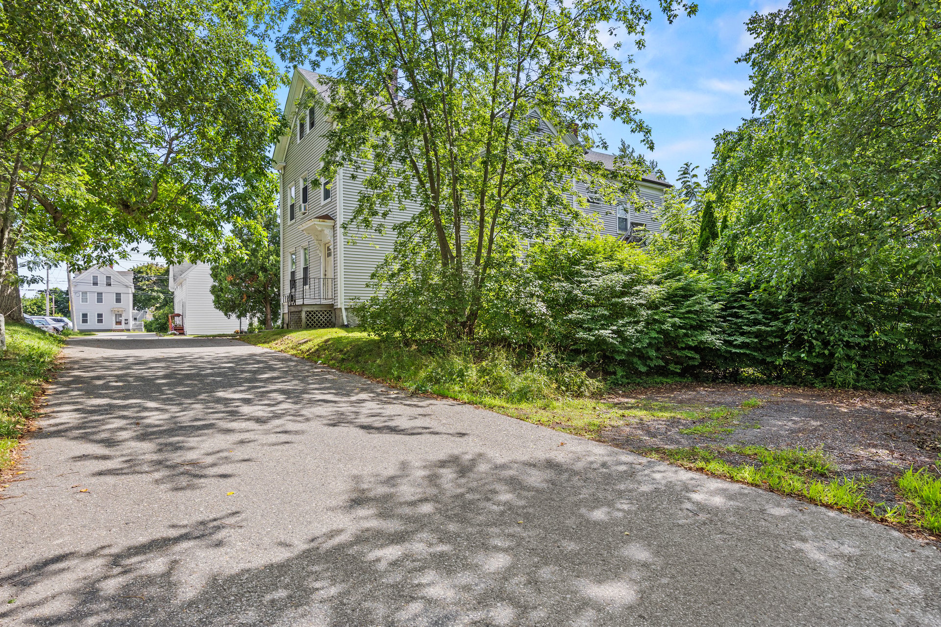 7 Emmons Place
