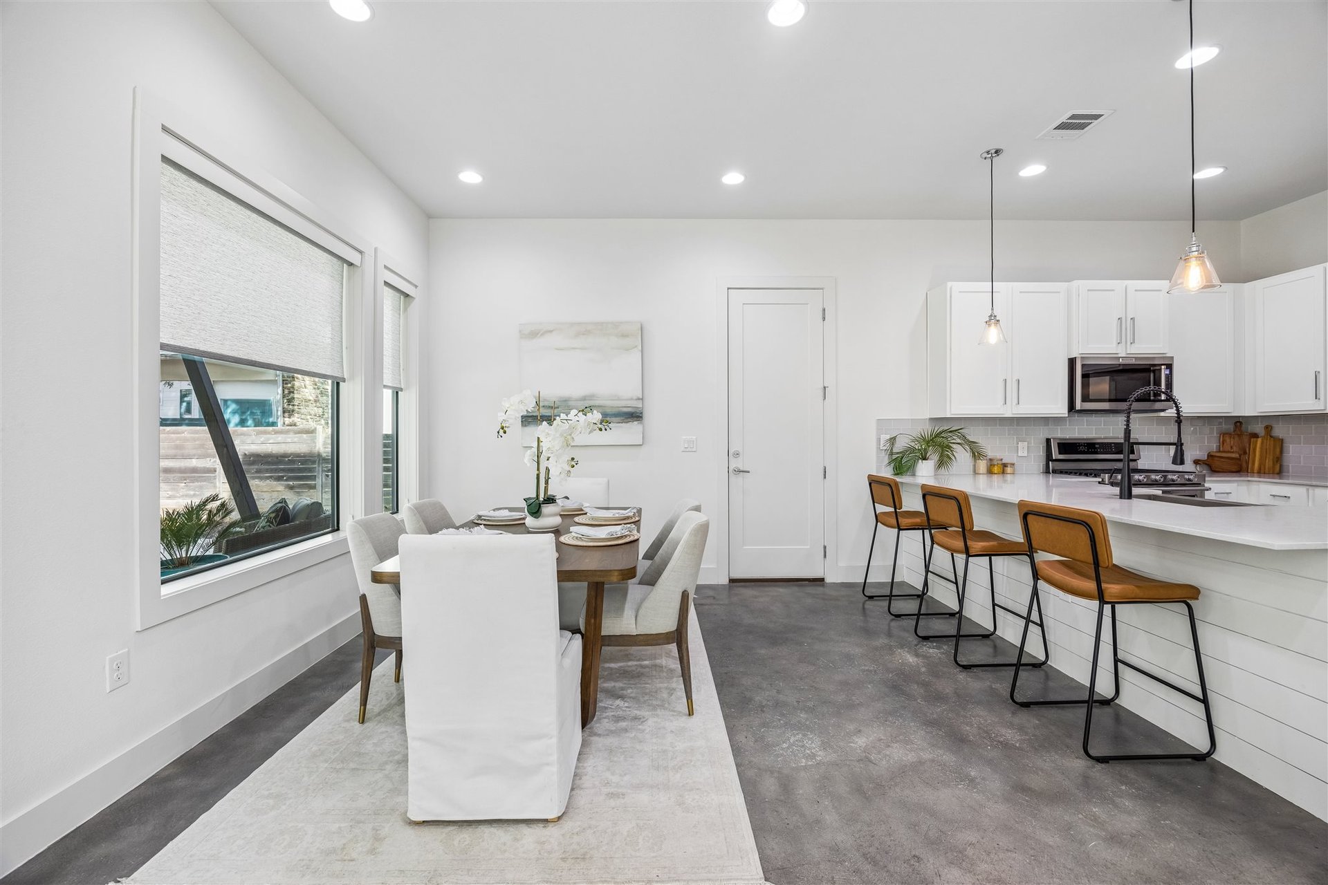 1118 Algarita Ave, Unit 2
