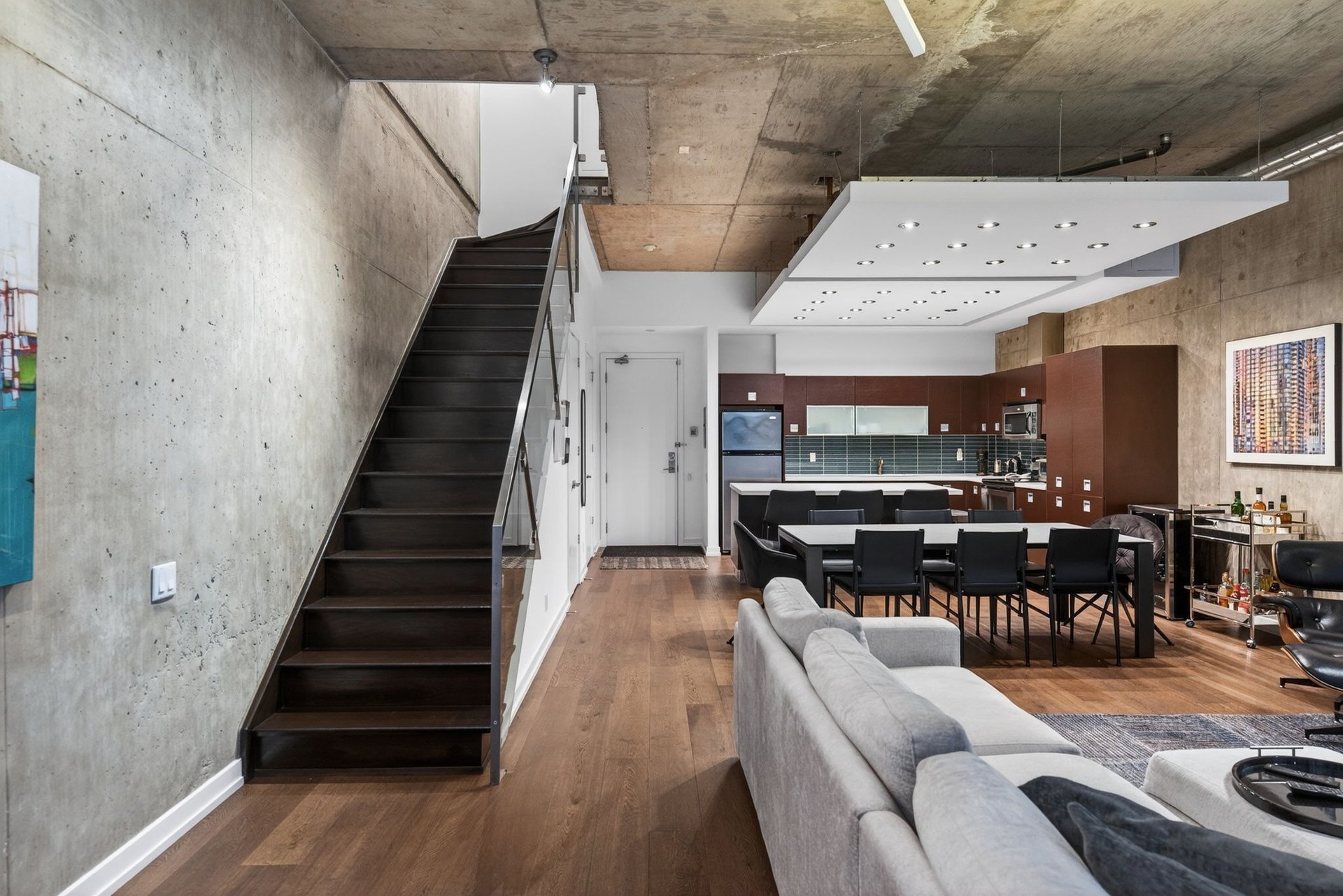  SOLD: In The Heart Of Vibrant King West