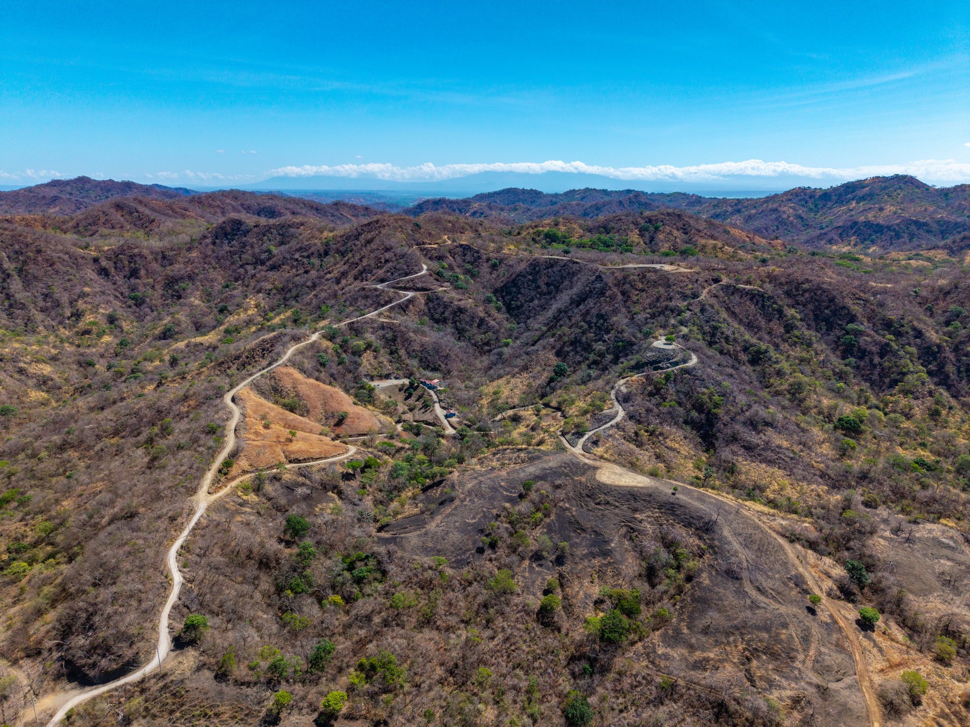 Finca Las Ventanas | Expansive Mountain View Estate Near Potrero