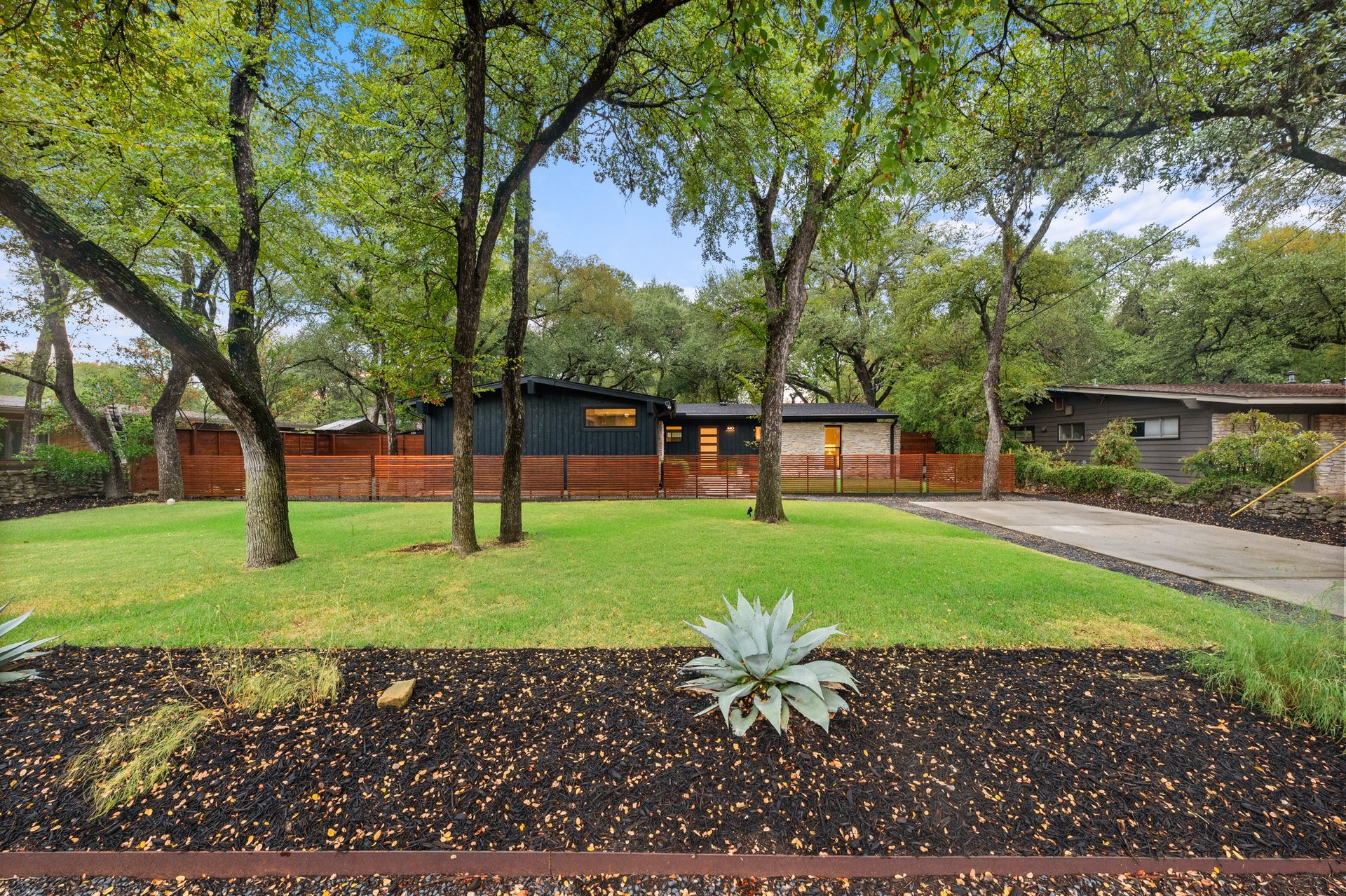 440 Ridgewood Rd
