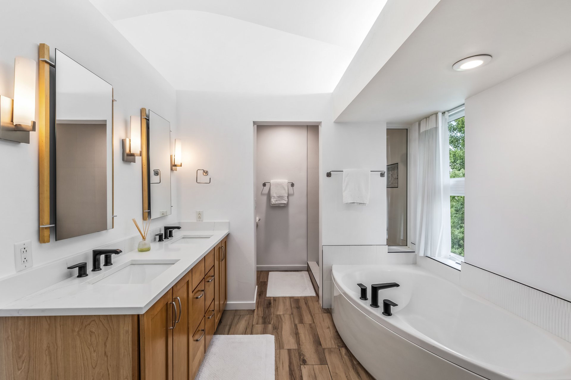 11 Russell Trail