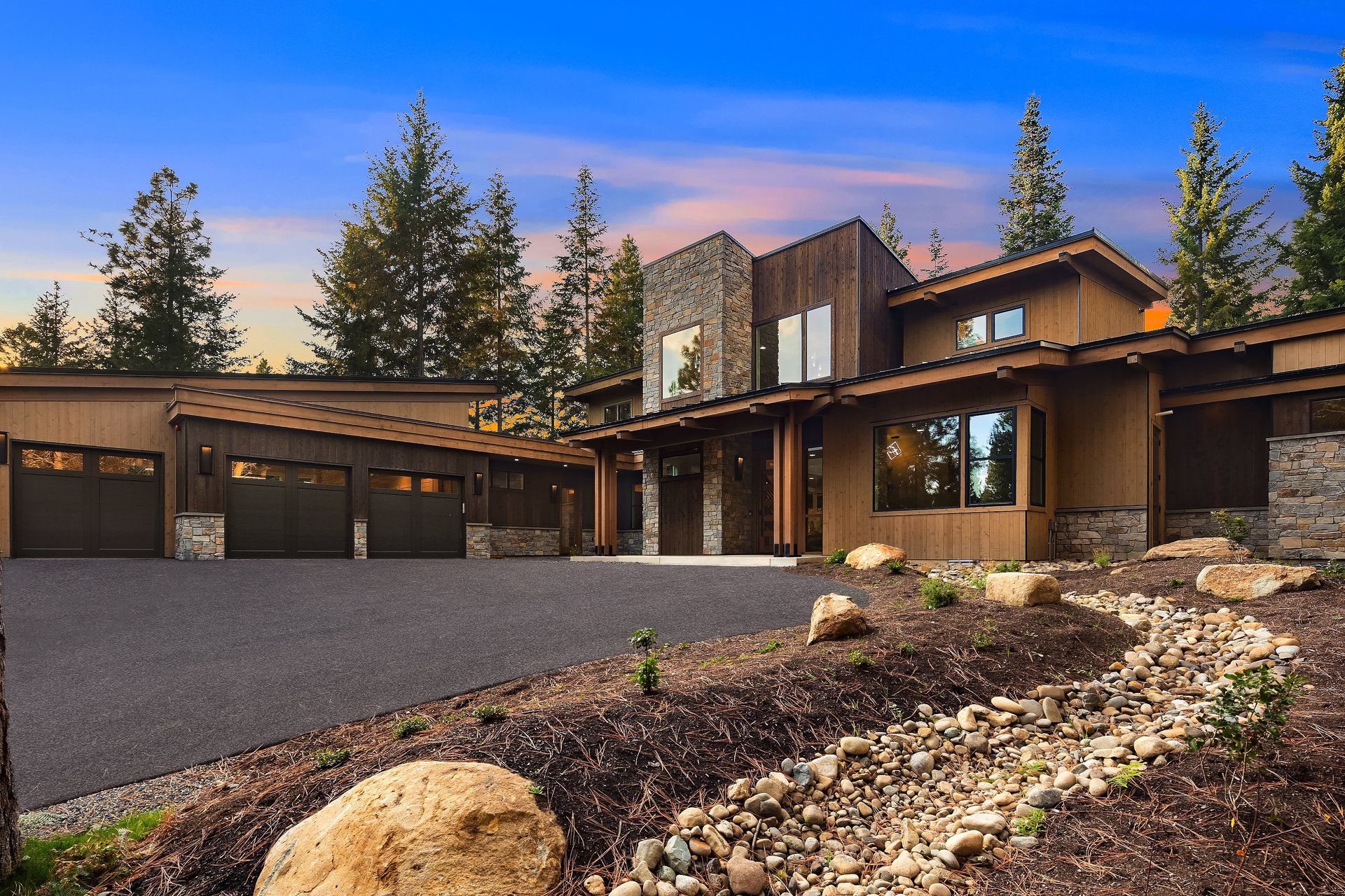 1130 Ruby King Loop