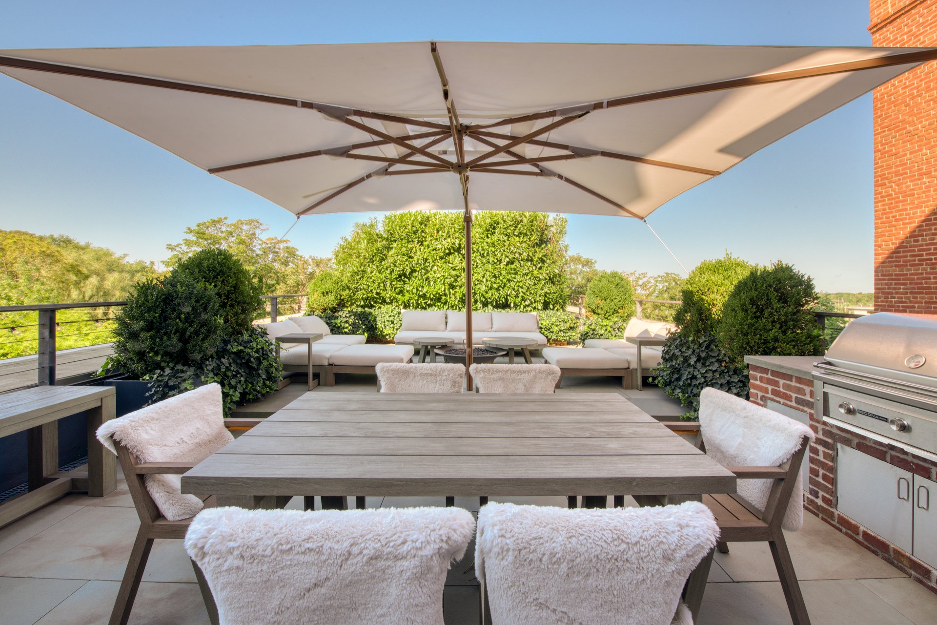 Sag Harbor Village Penthouse in the Sky