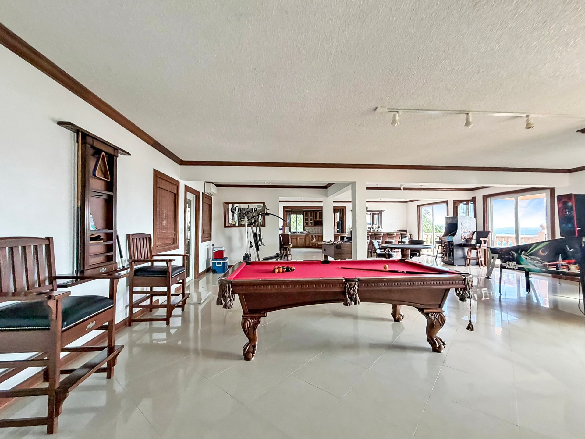 565 Parham Town 7 Bedroom Villa
