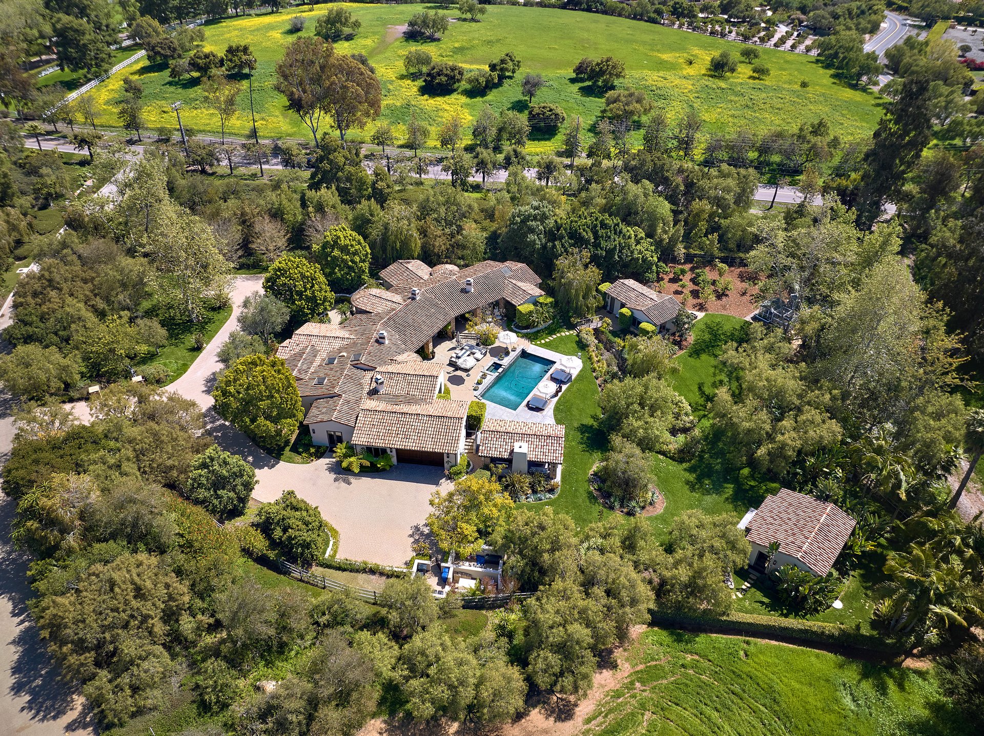  Rancho Santa Fe Living Redefined: Style, Space & Serenity