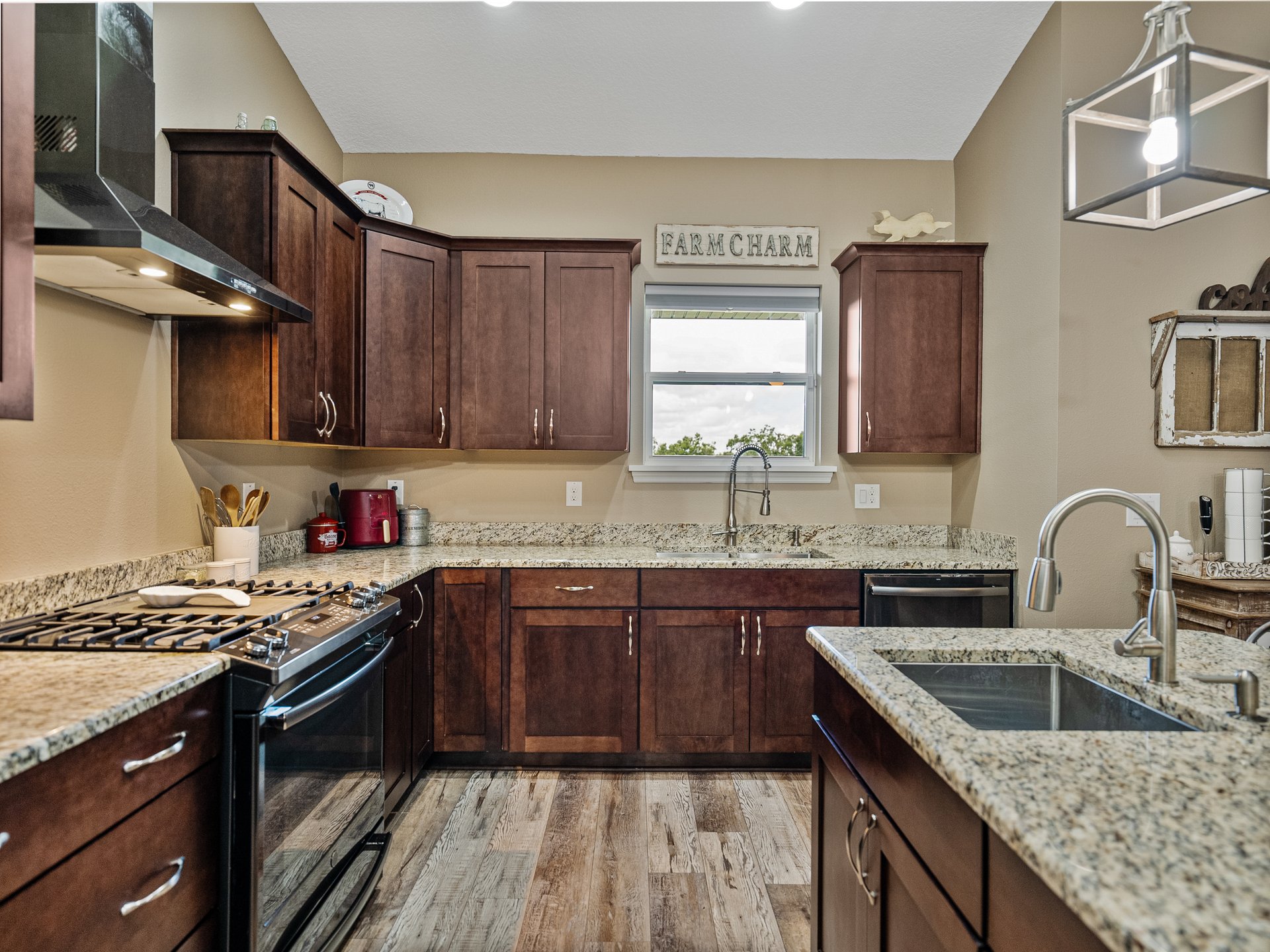 35657 Ashley Lane