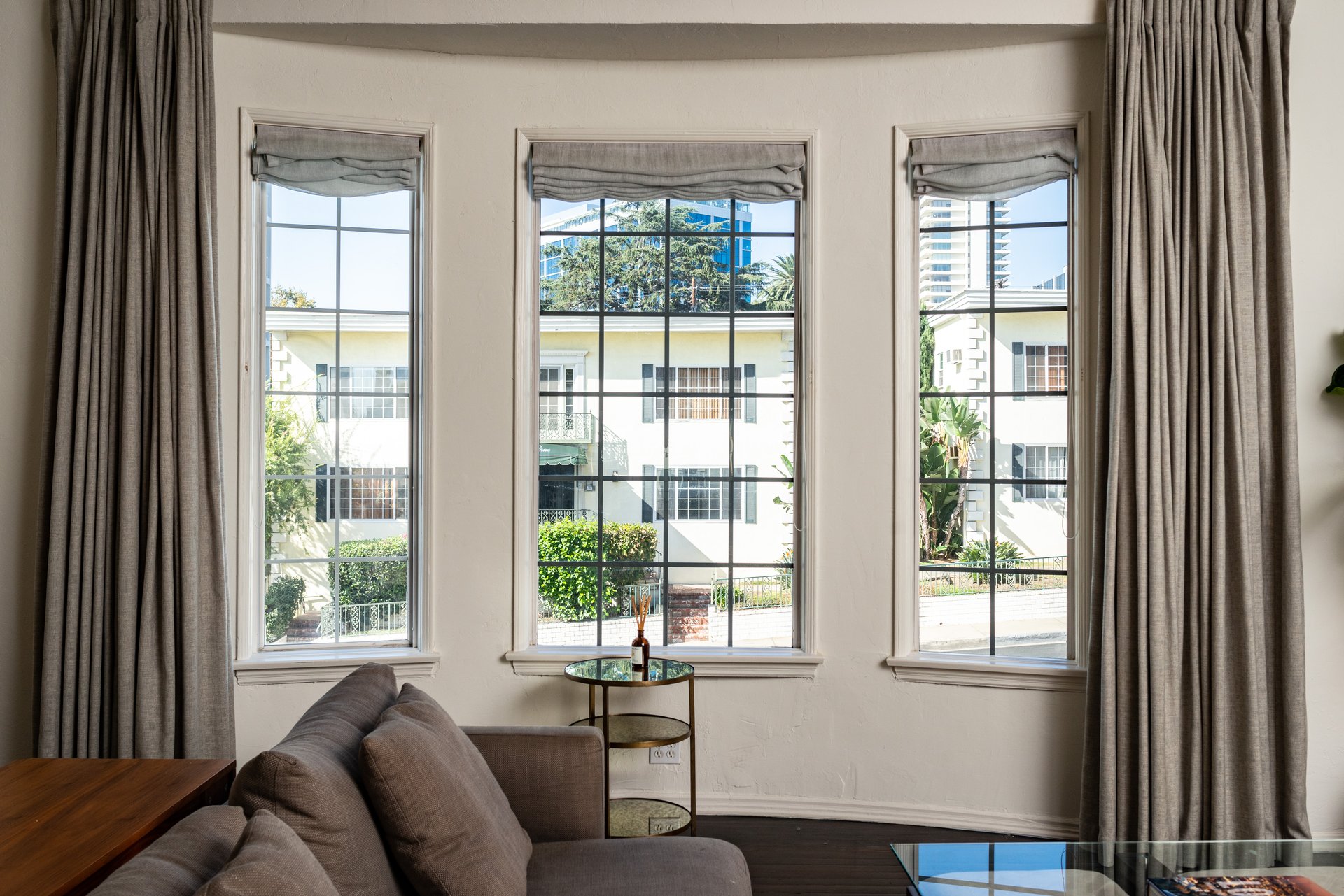 1014 N Doheny Dr. Unit #6