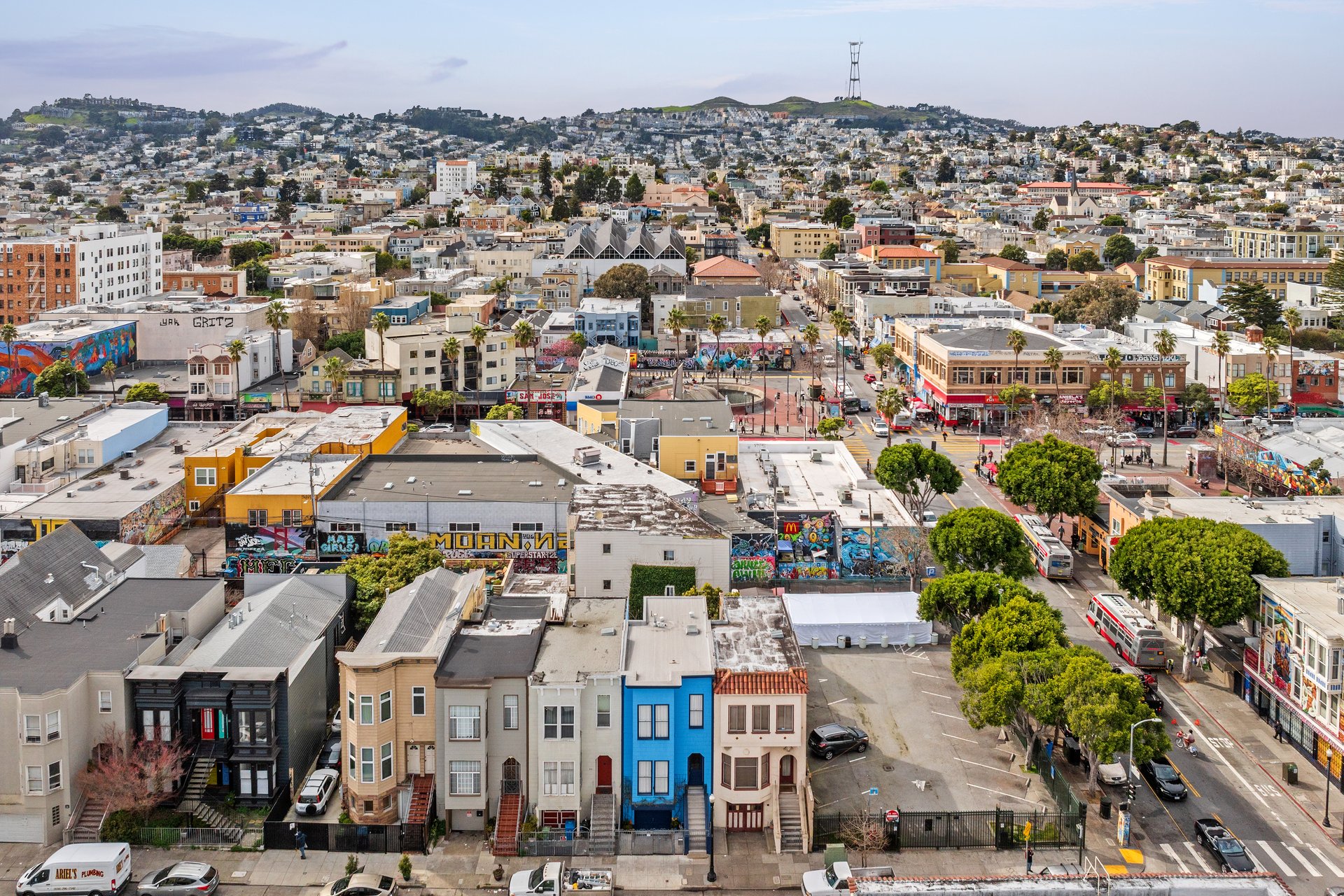 908 Capp