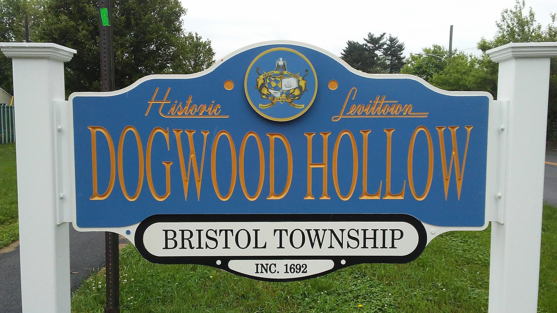 levittown-03-dogwood-hollow.jpg
