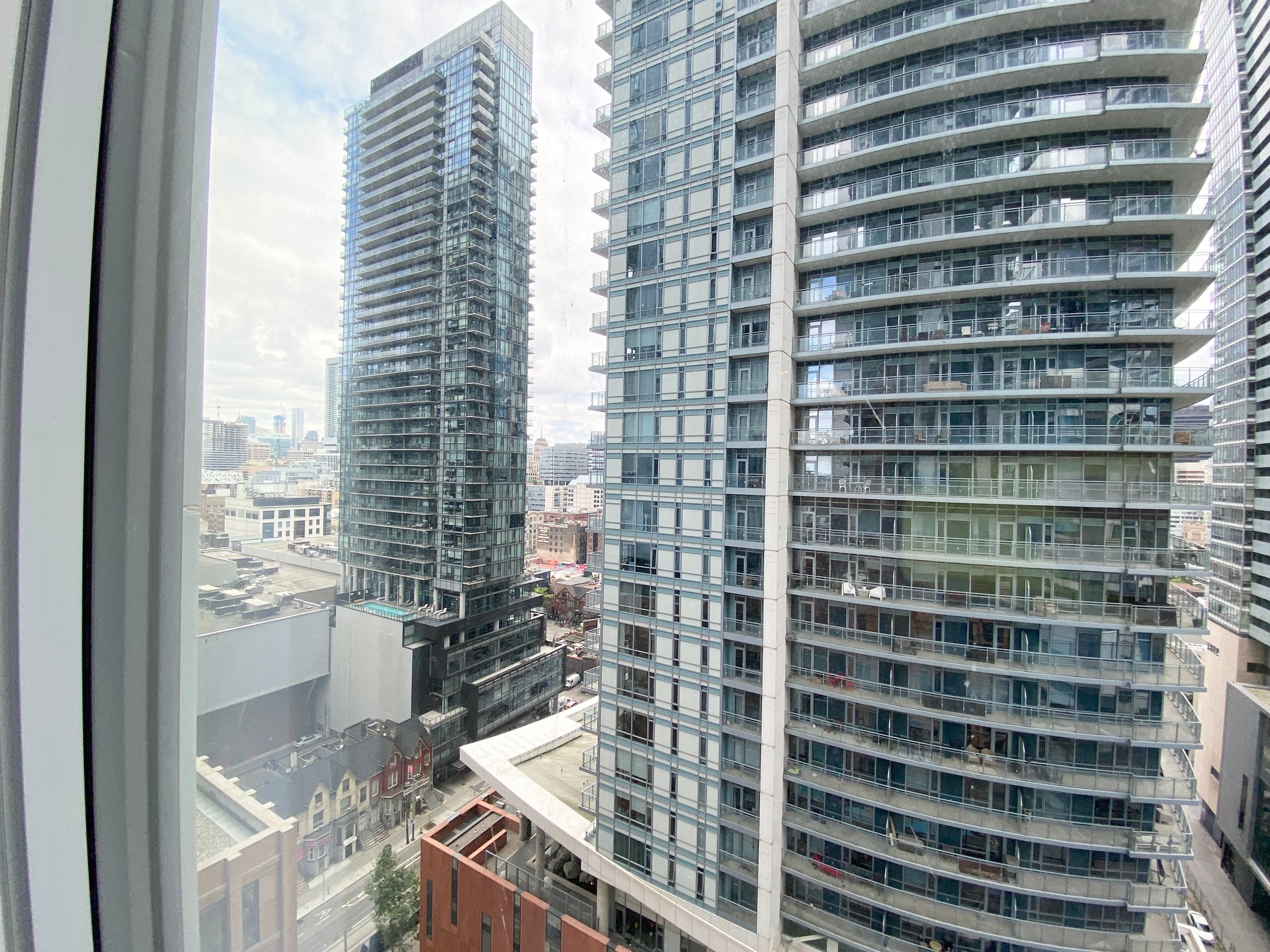 8 Widmer Street 2005